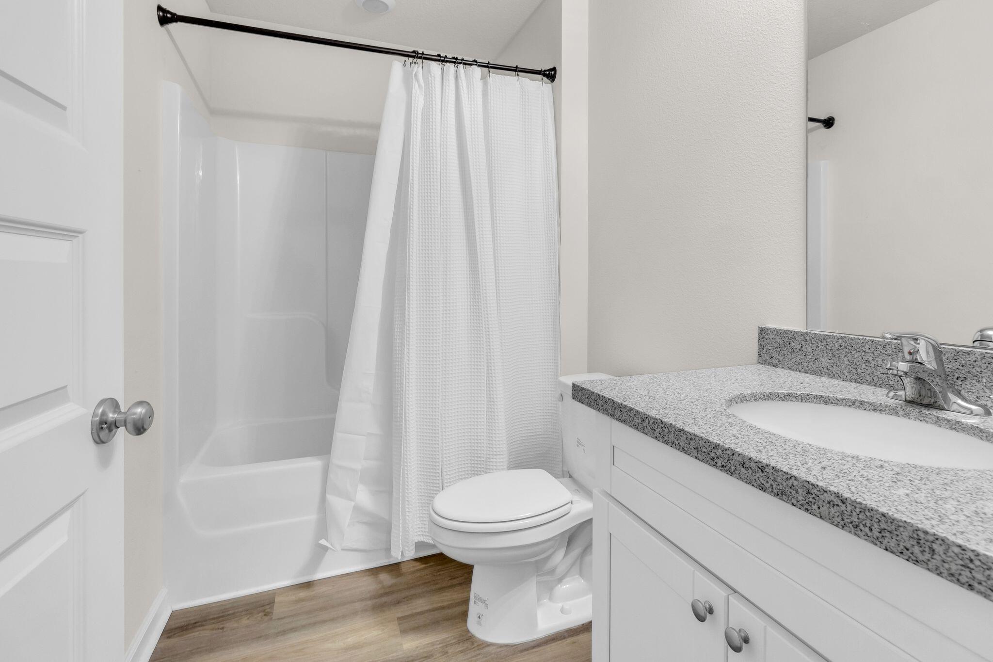 ROYAL ESTATES - Residential Lease