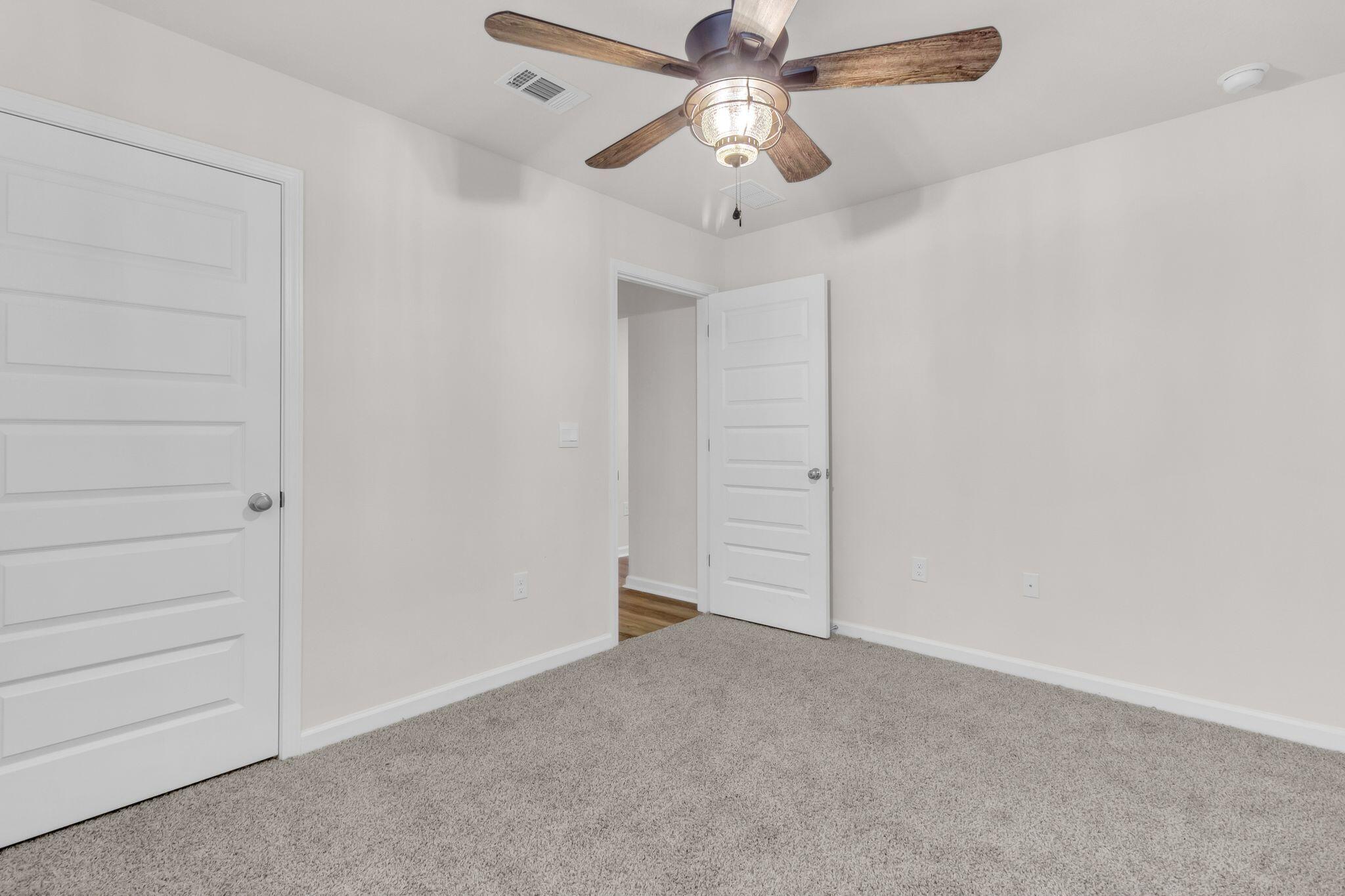 ROYAL ESTATES - Residential Lease