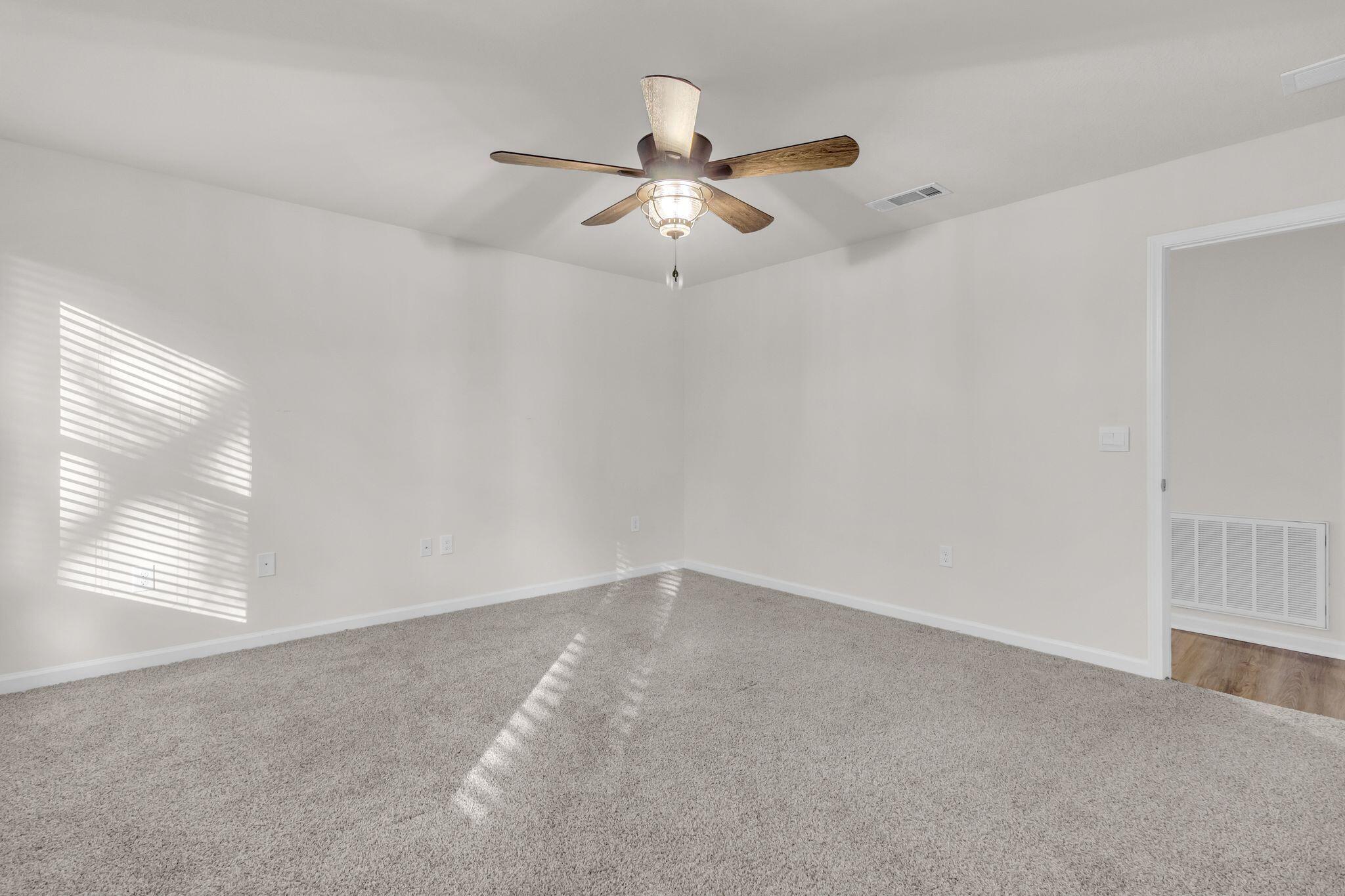 ROYAL ESTATES - Residential Lease