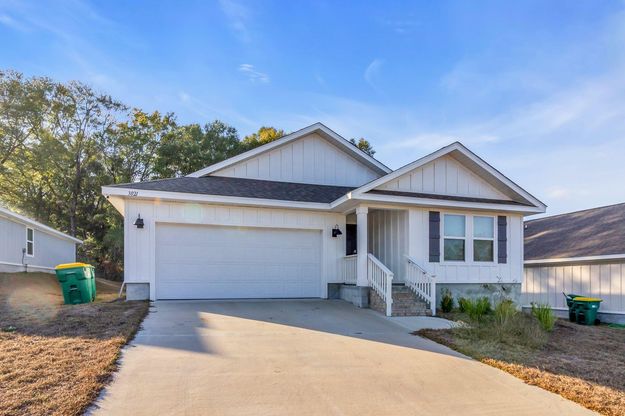 ROYAL ESTATES - Residential Lease