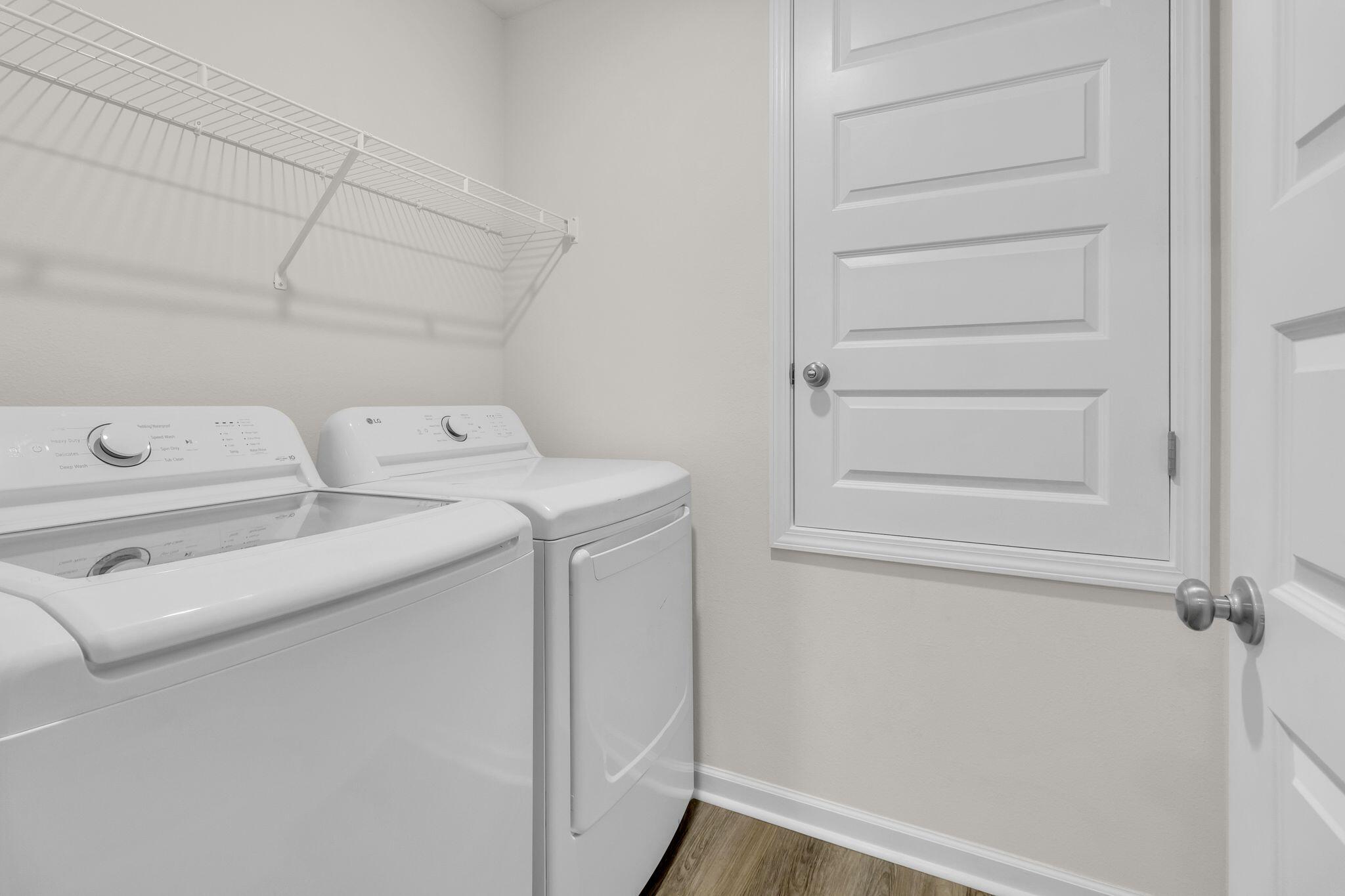 ROYAL ESTATES - Residential Lease