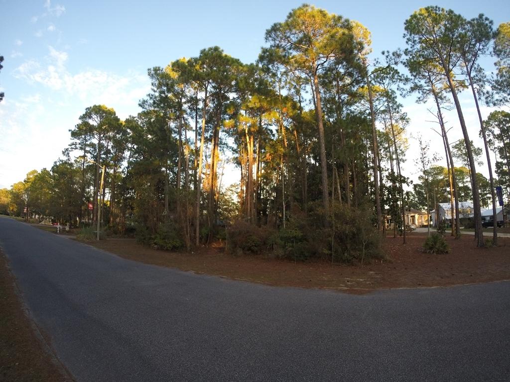 DOLPHIN POINT ESTATES - Land