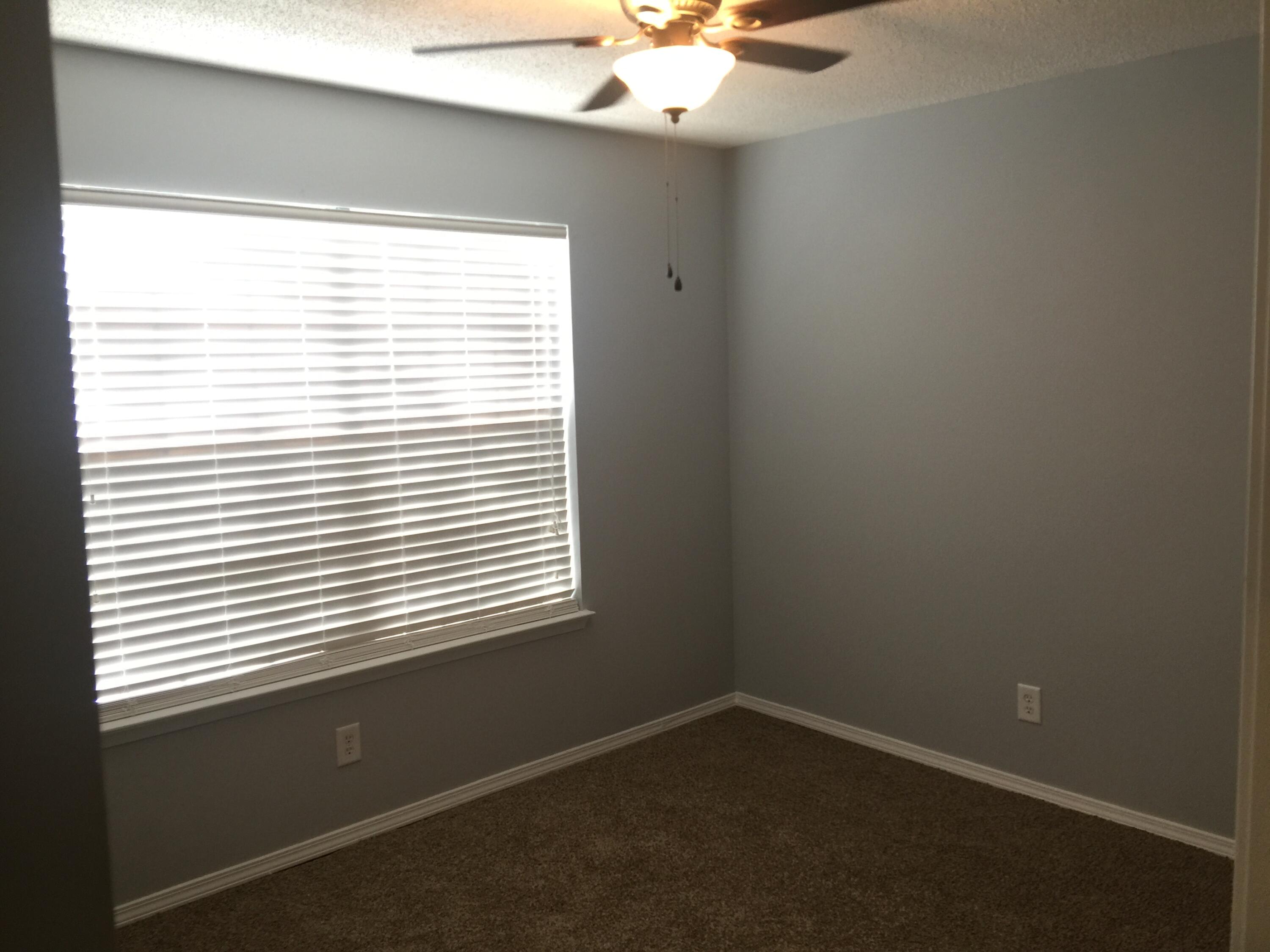 YORKTOWN AT WILLOW BEND - Residential Lease