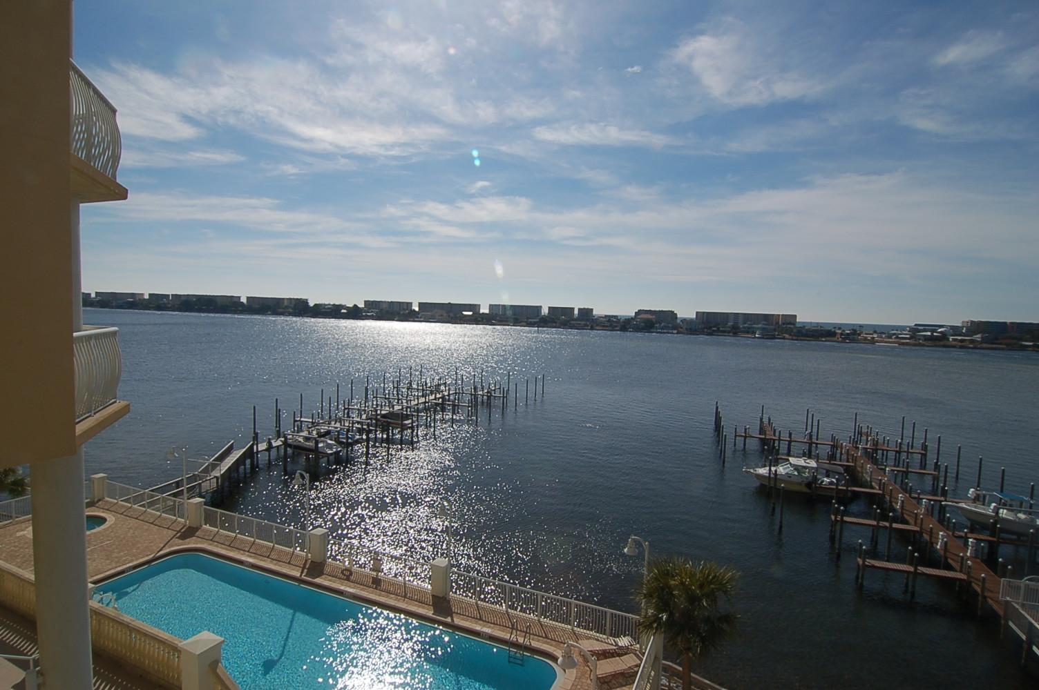 PRESIDIO YACHT CLUB - Residential