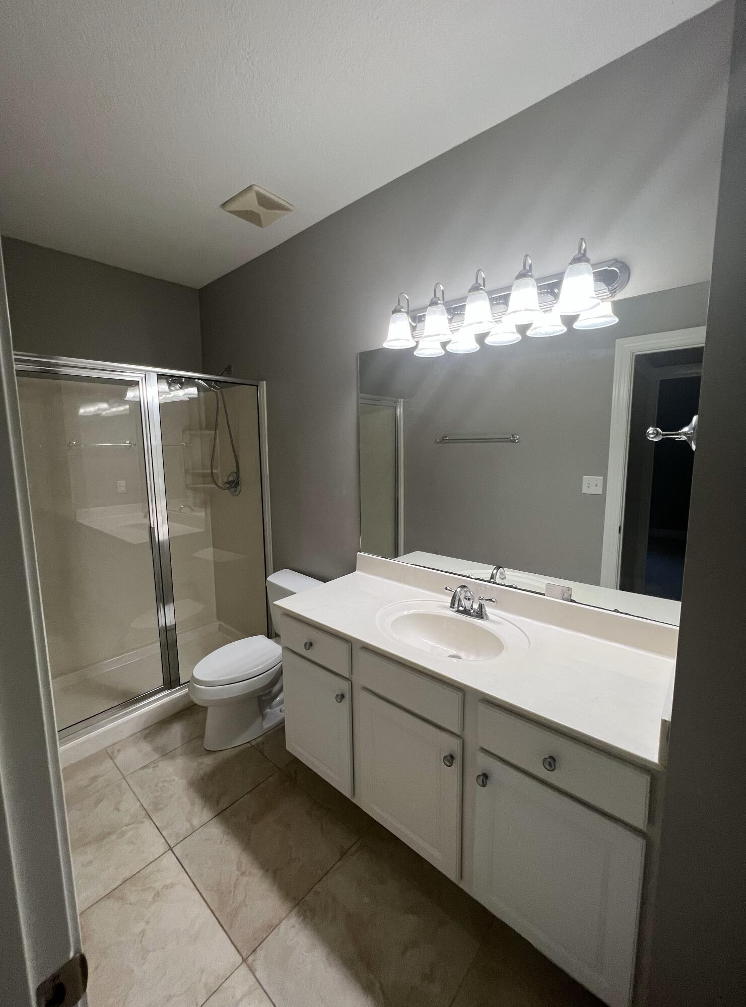 FRENCH QUARTERS - Residential Lease