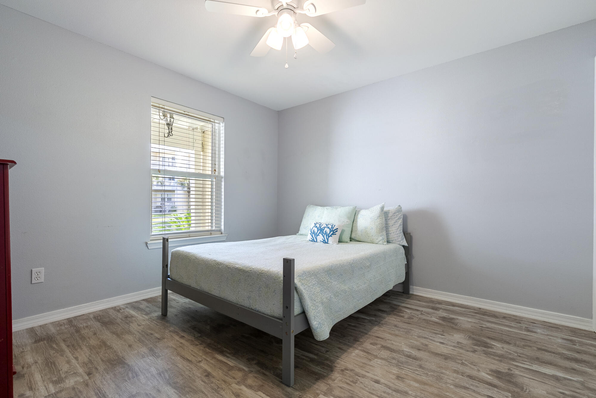 PARADISE POINT T/H - Residential