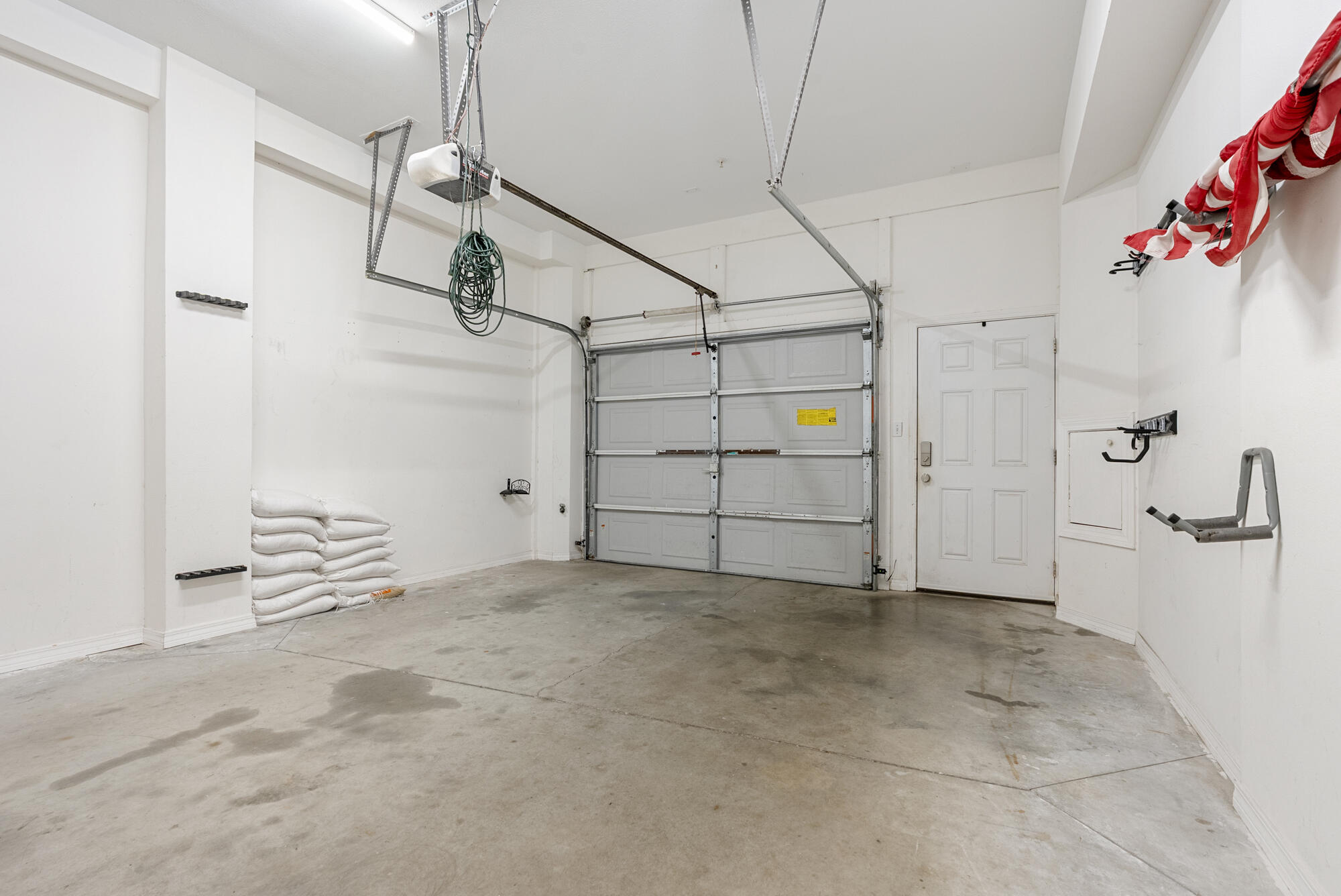 PARADISE POINT T/H - Residential