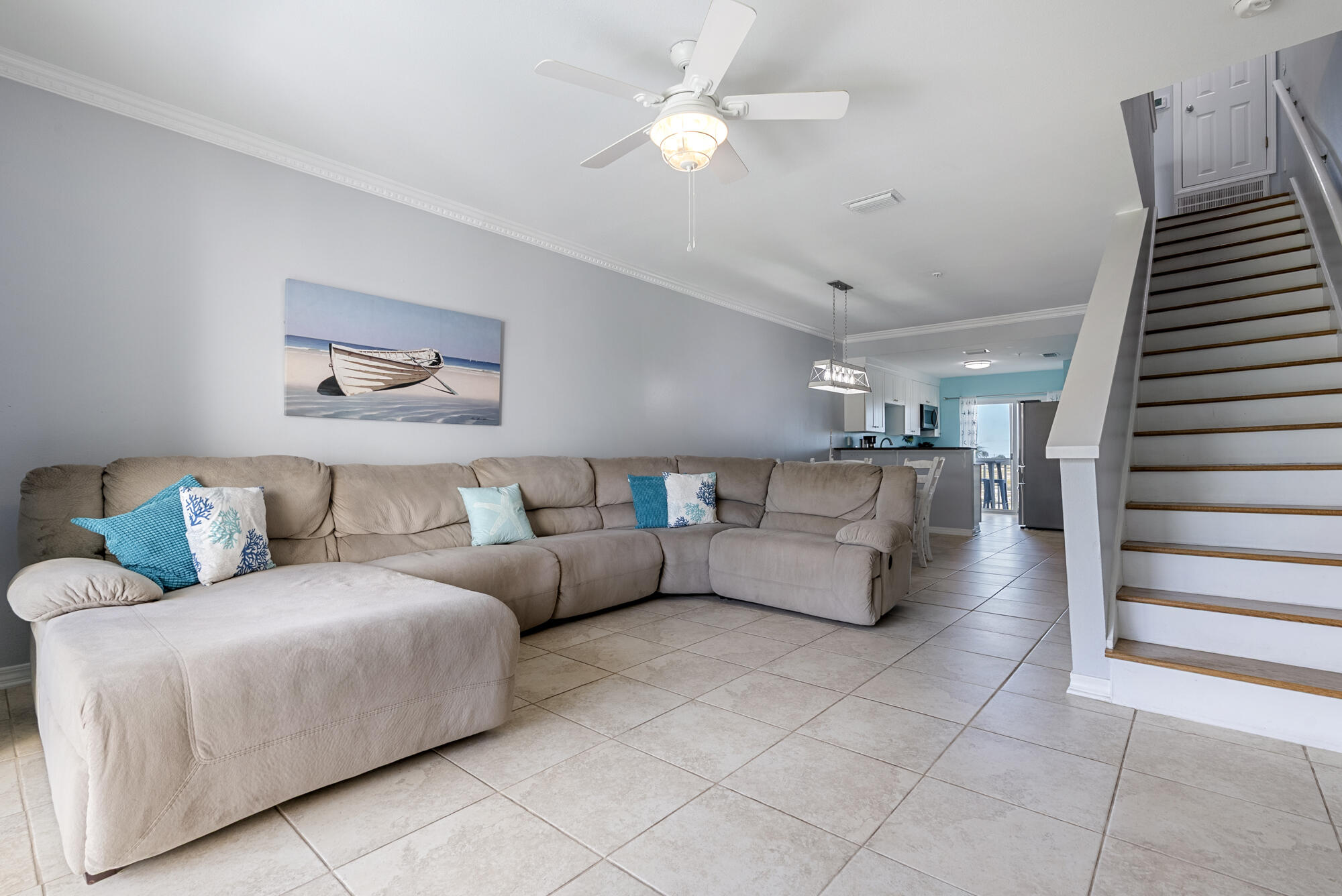 PARADISE POINT T/H - Residential