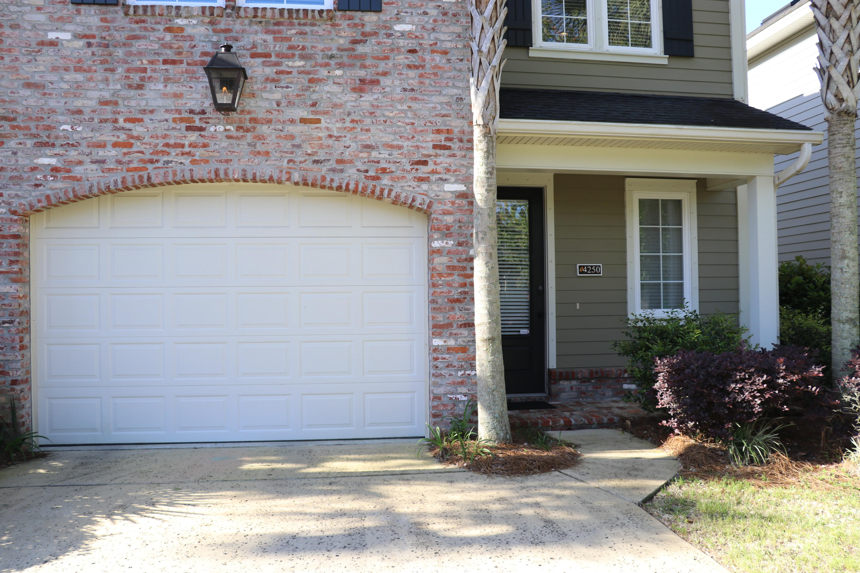 MARINA LANDING - Residential