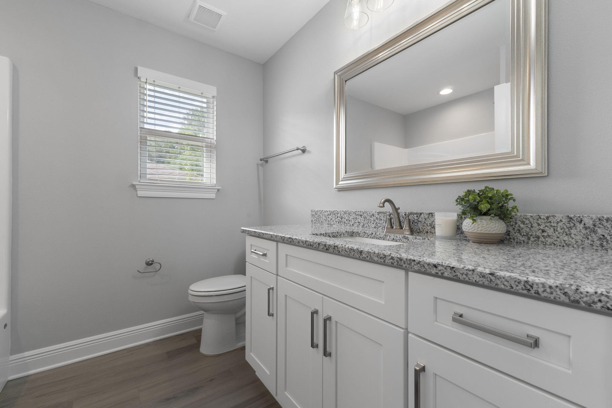 HOLLEY BY THE SEA - Residential