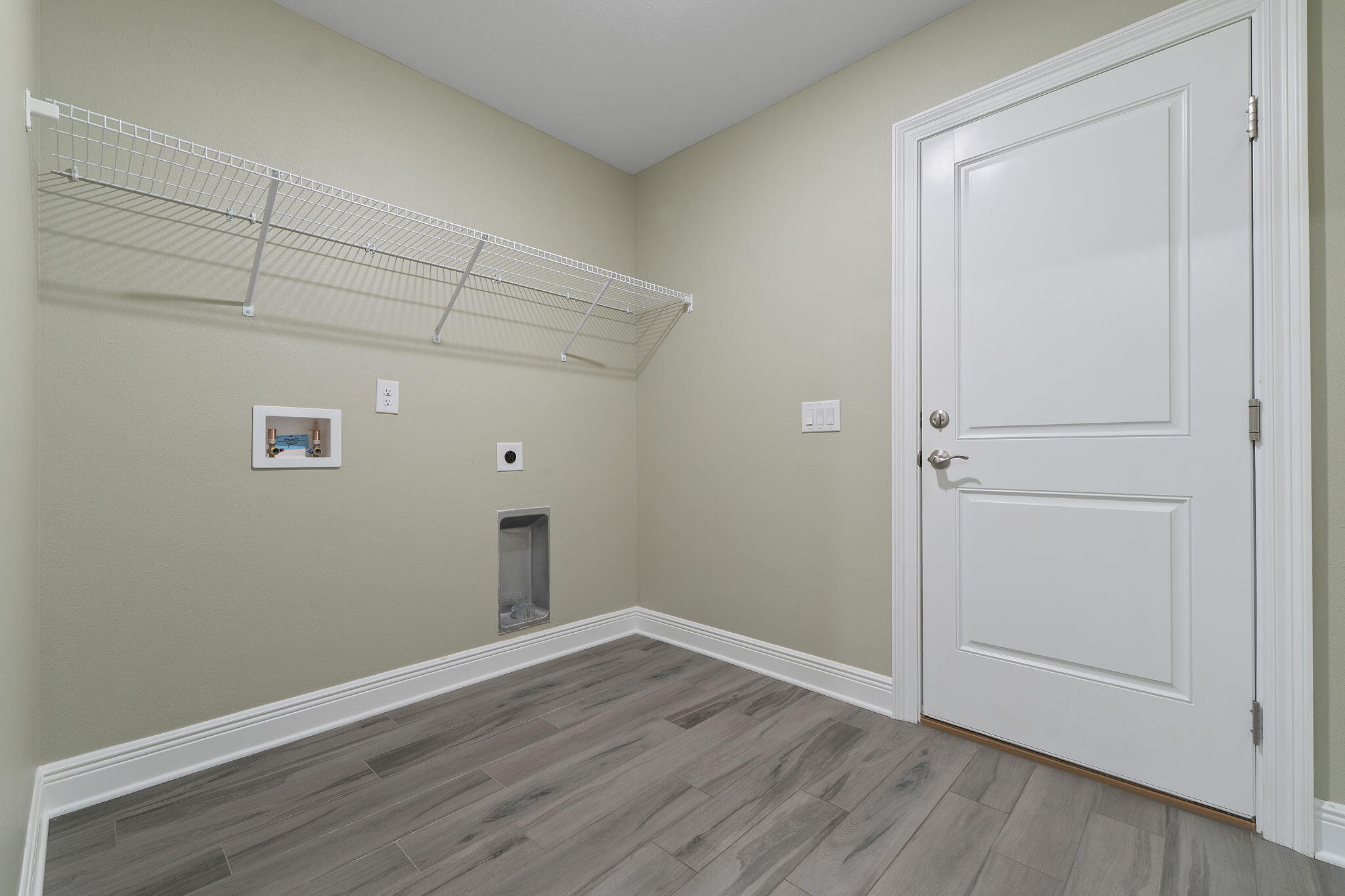 HOLLEY BY THE SEA - Residential