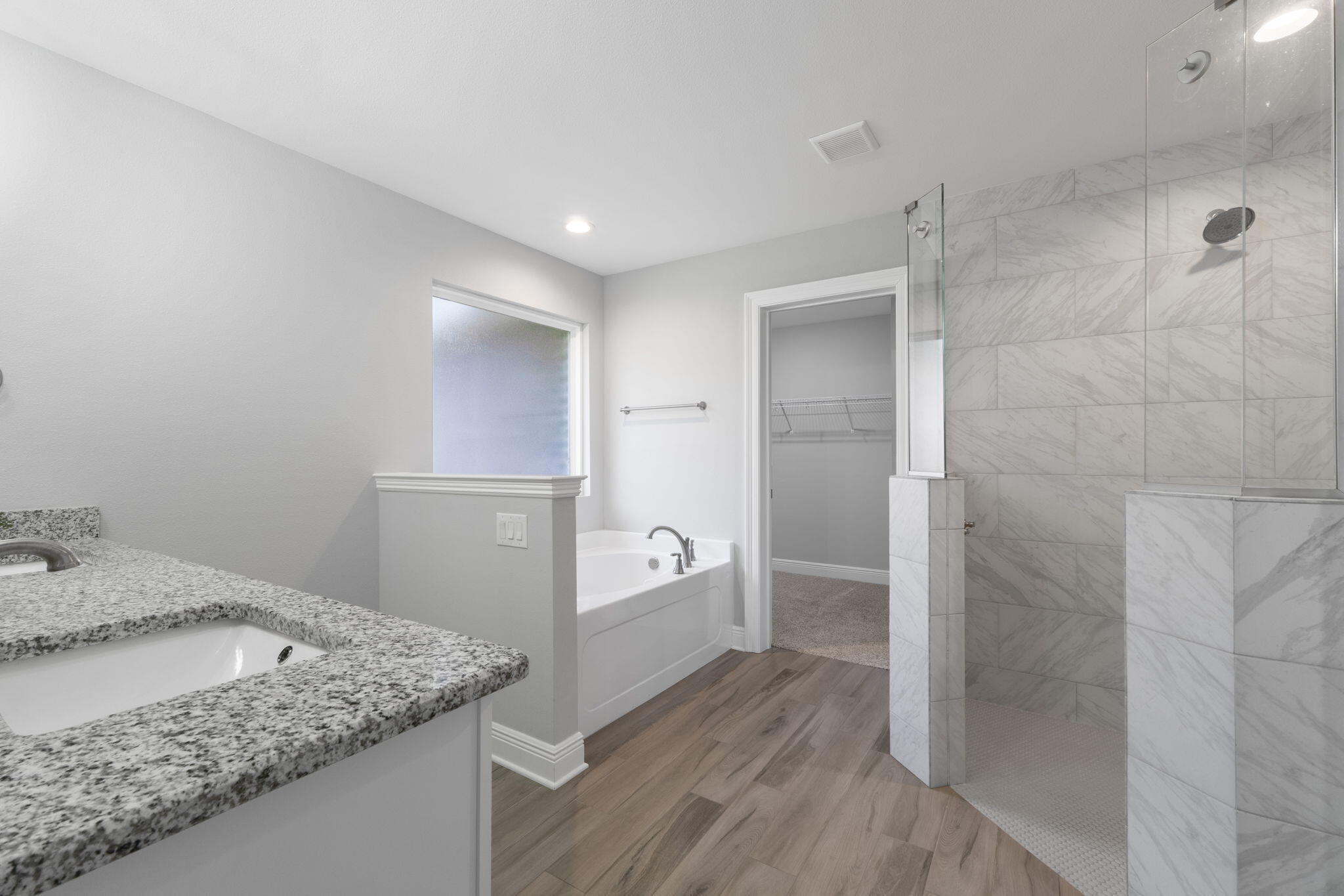 HOLLEY BY THE SEA - Residential