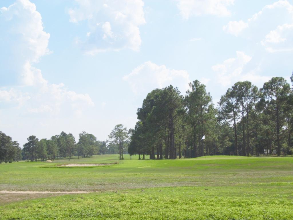 COUNTRY CLUB ESTATES - Residential