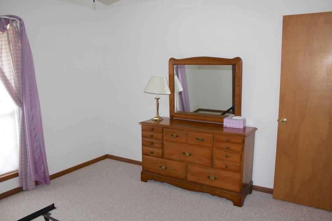 COUNTRY CLUB ESTATES - Residential