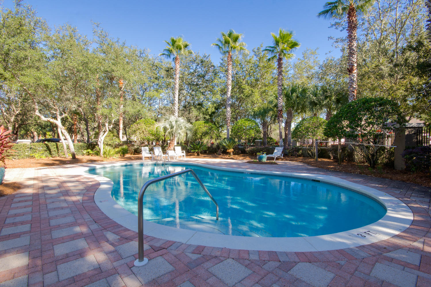 BOTANY BAYOU - Residential