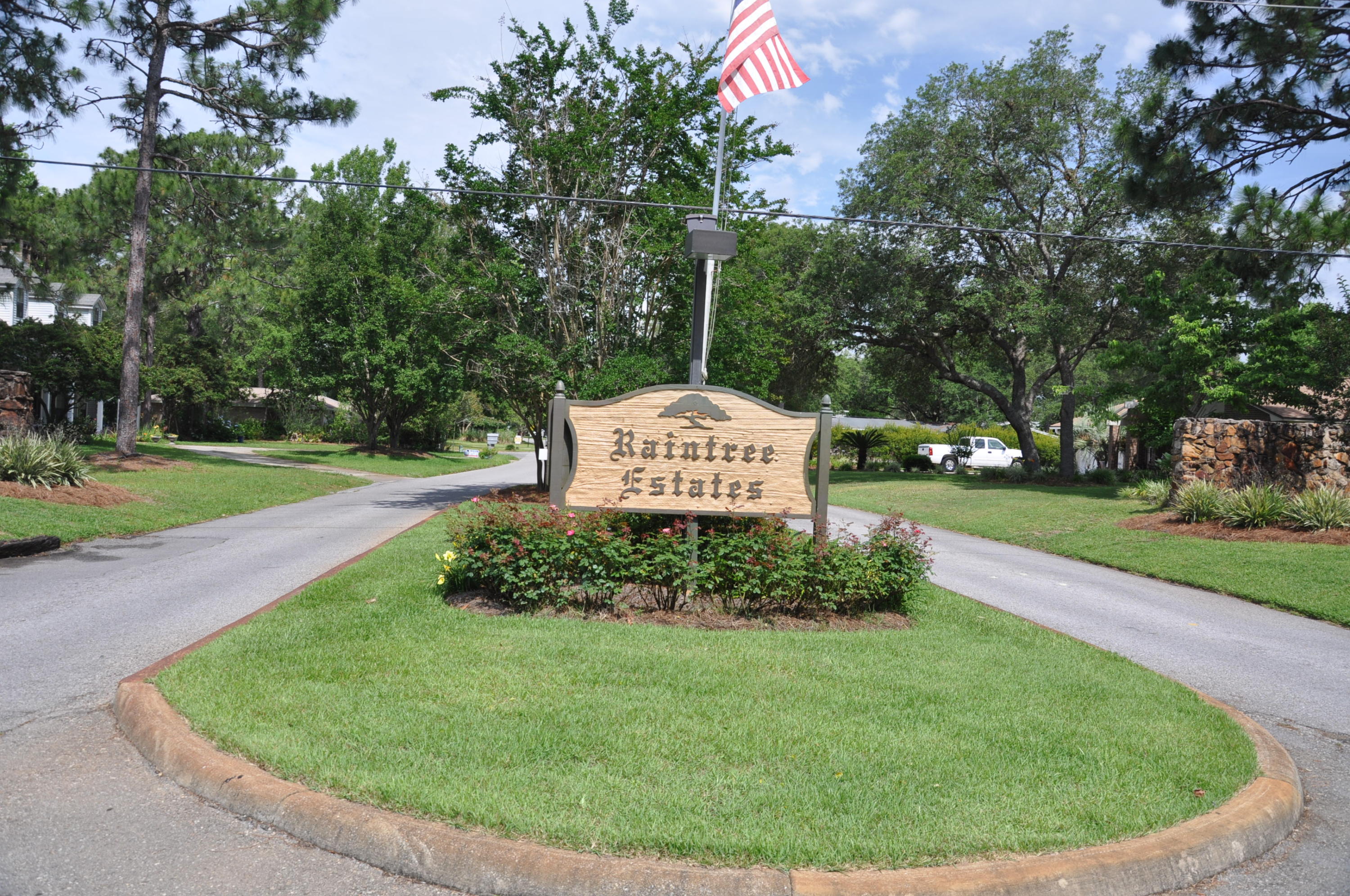 RAINTREE ESTATES - Residential