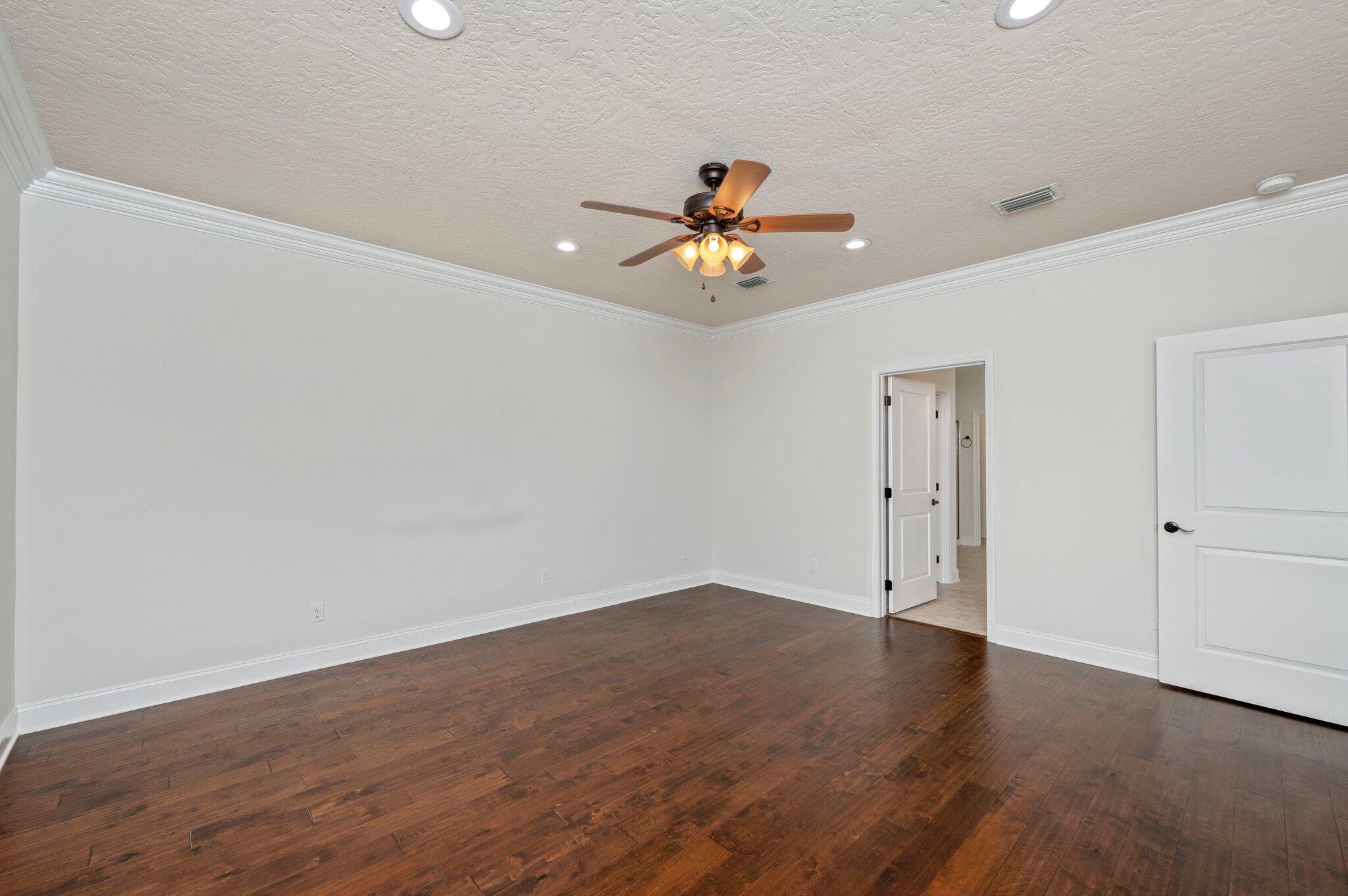 2ND ADD GARNIER BCH LOT 24 BLK 2 - Residential