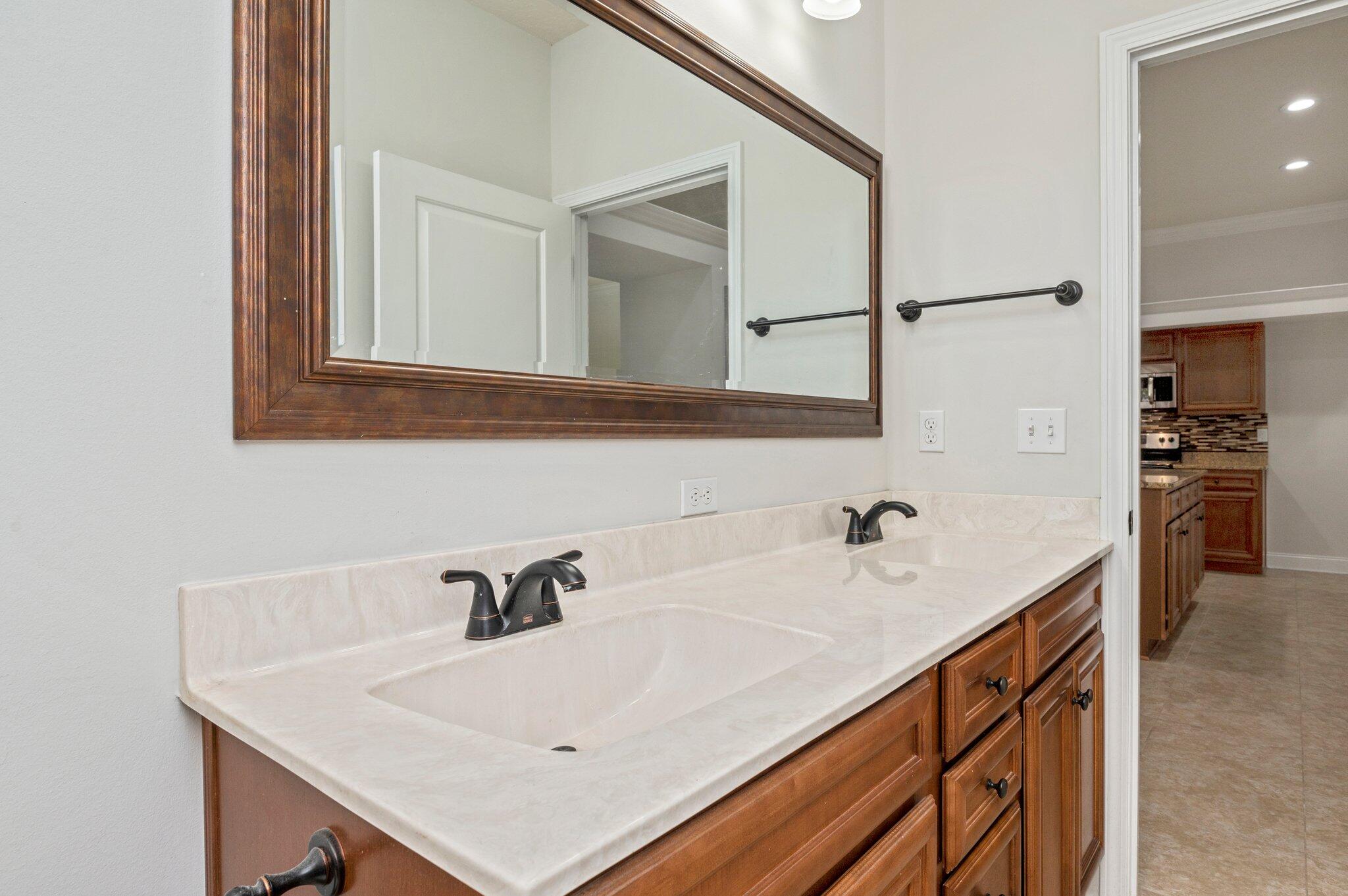 2ND ADD GARNIER BCH LOT 24 BLK 2 - Residential