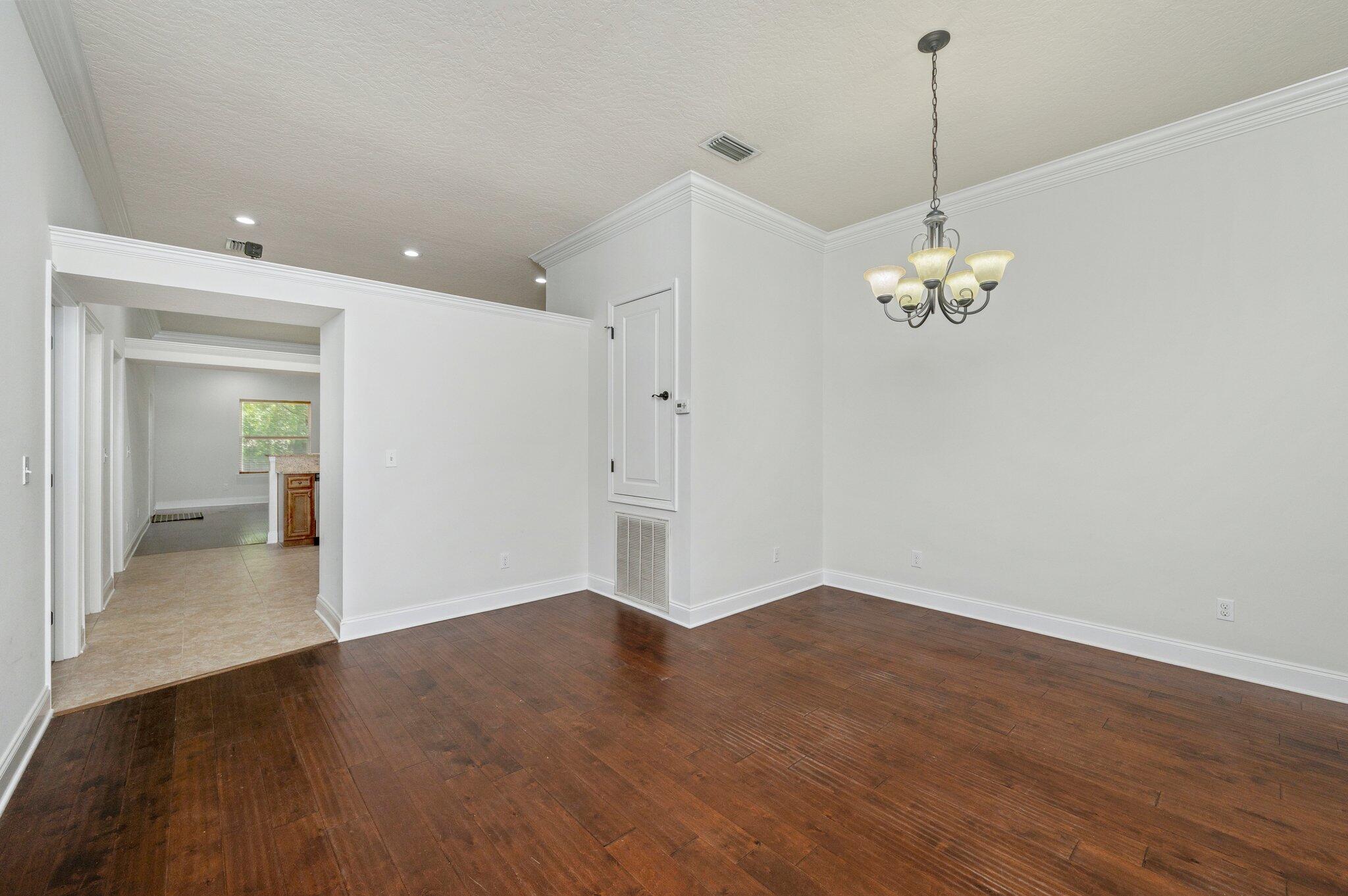 2ND ADD GARNIER BCH LOT 24 BLK 2 - Residential