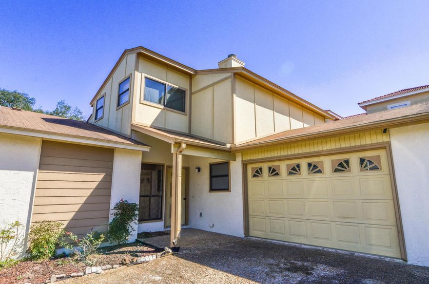 Sweet Townhome only a block to the Beach. This townhome has some wonderful features such as an oversized garage, large, living area, nice patio & a fenced in back yard. Southfields is a golf cart friendly community on the west end of Panama City Beach. The location is brilliant! Going east you are only a few minutes from Pier Park. Heading west you are only a few minutes to Lake Powell, Carillon beach & 30A. Grab a friend-Unit A is also available.