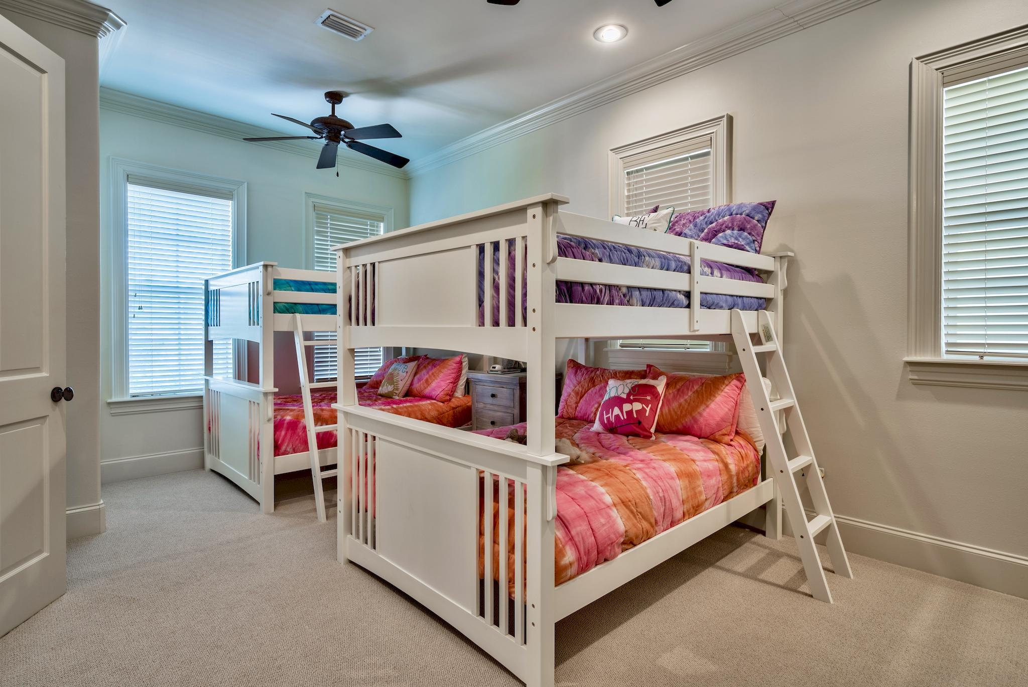 PALMEIRA VILLAS AT SEAGROVE BEACH - Residential