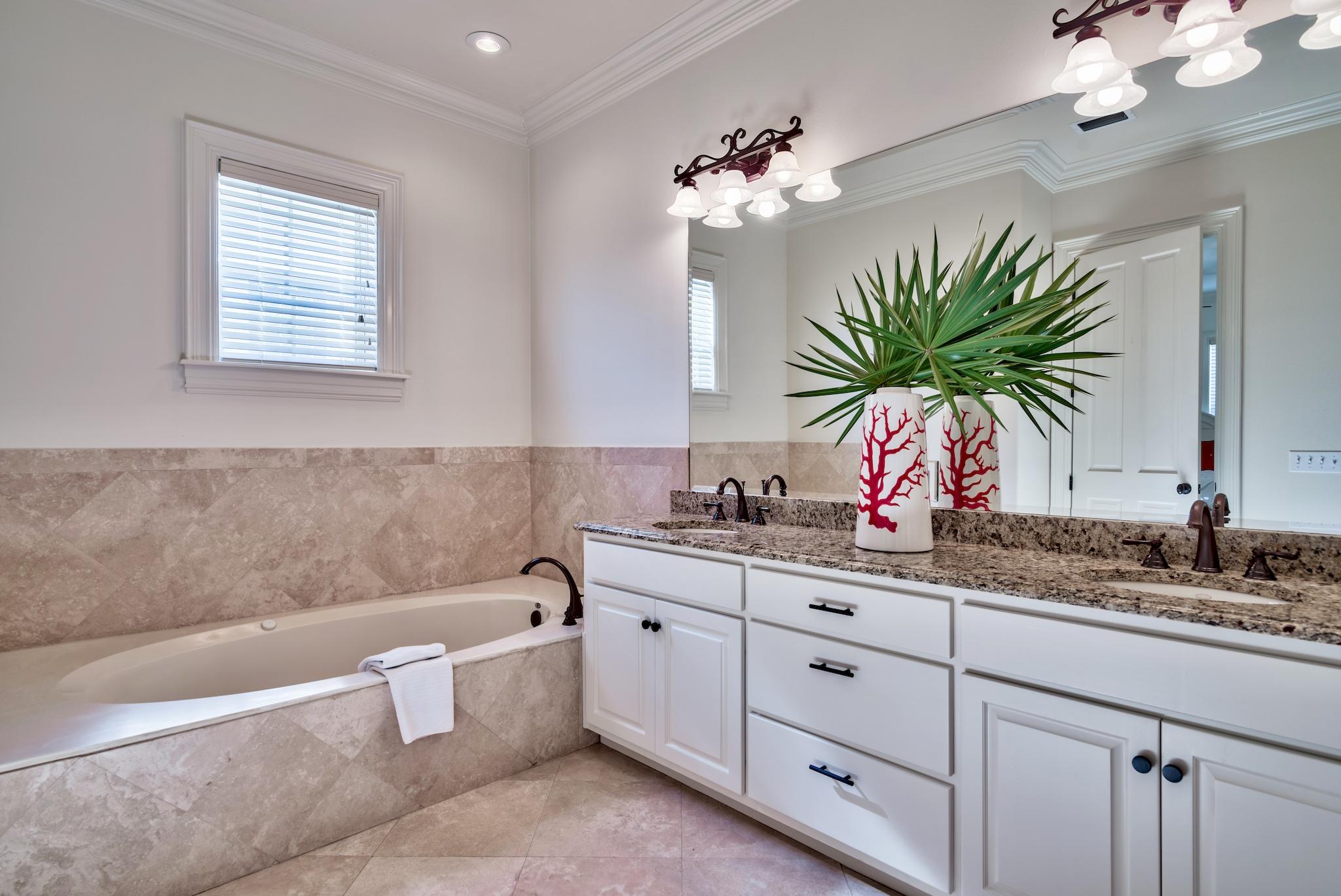 PALMEIRA VILLAS AT SEAGROVE BEACH - Residential