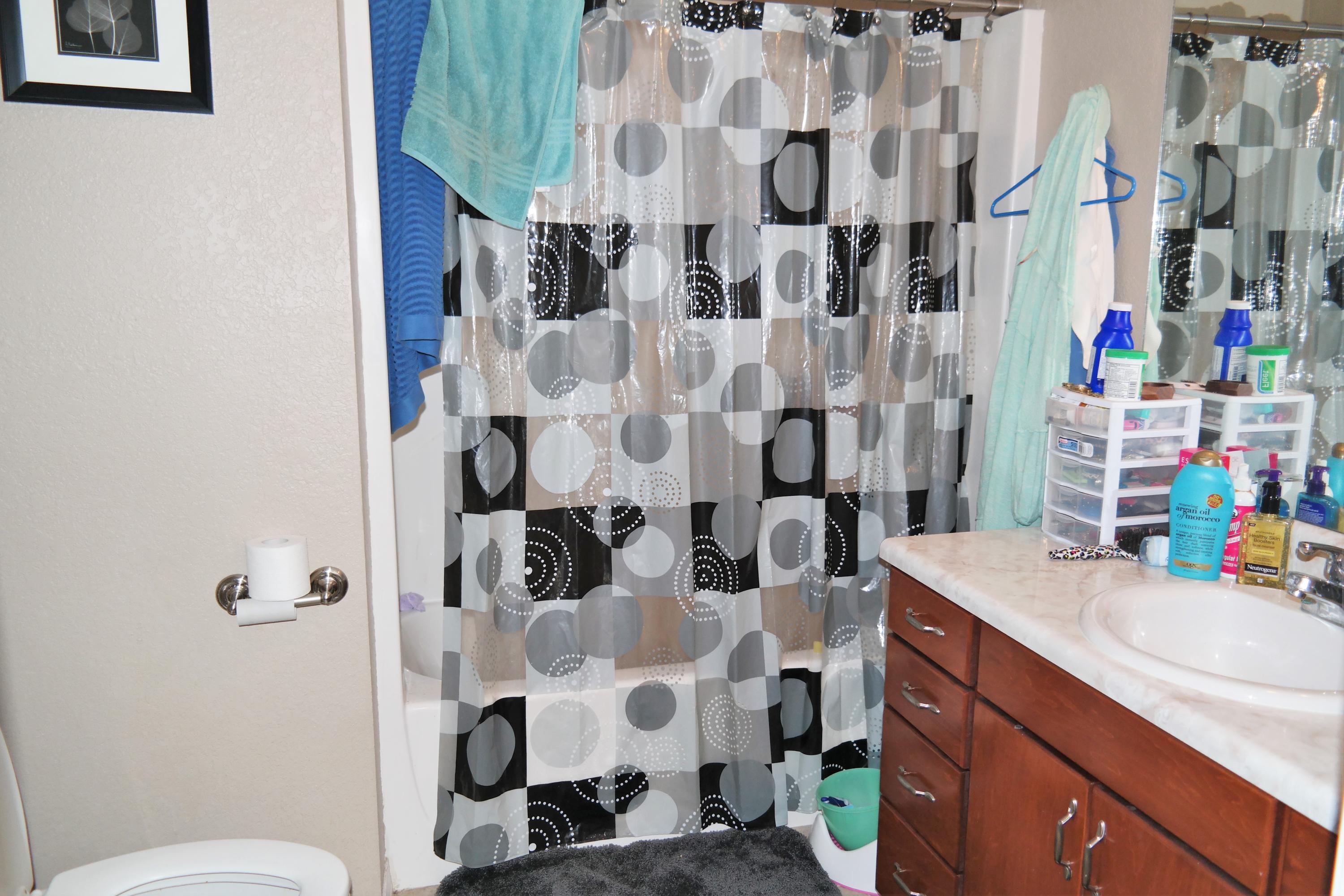 OAKWOOD HILLS UNIT 1 - Residential