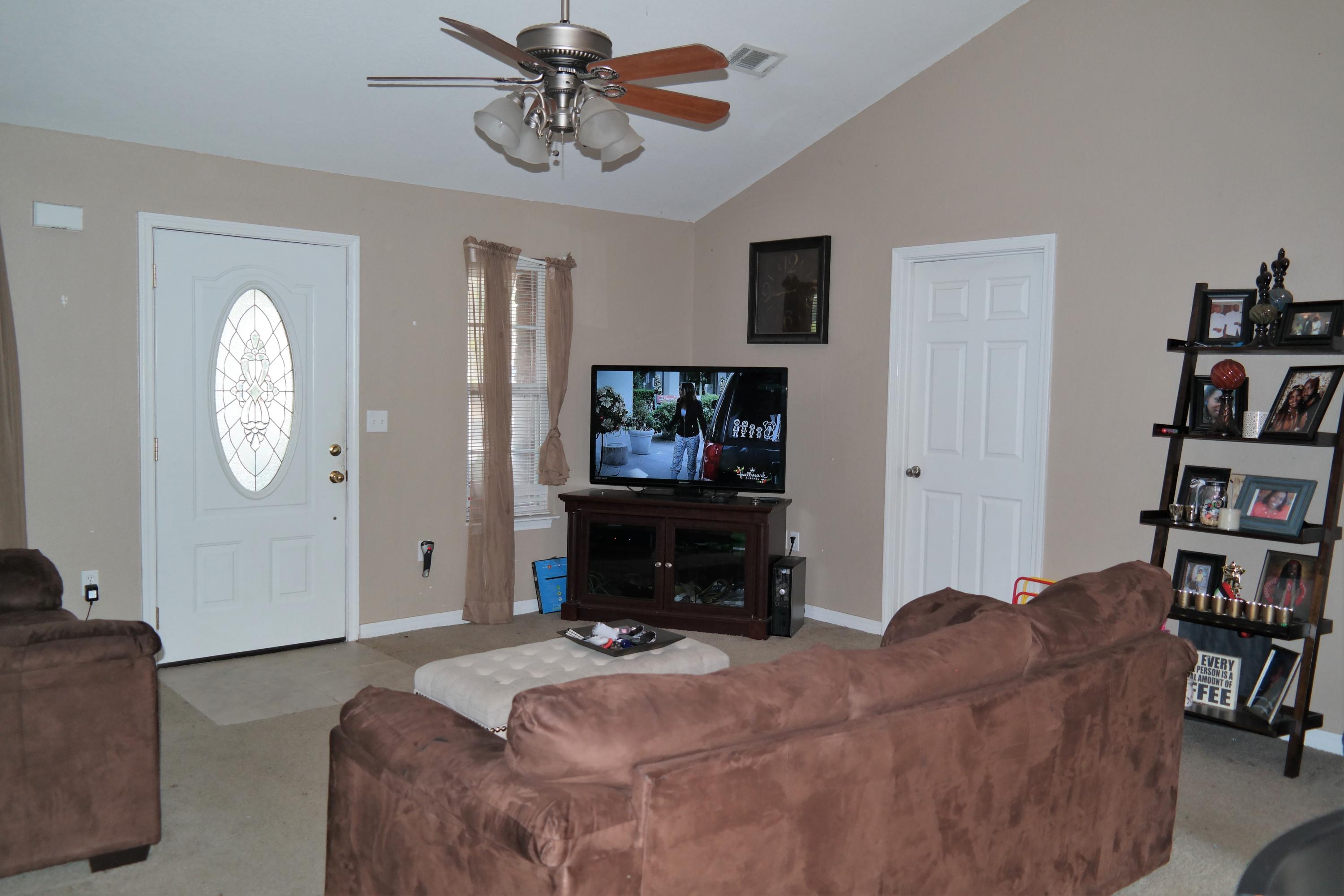 OAKWOOD HILLS UNIT 1 - Residential