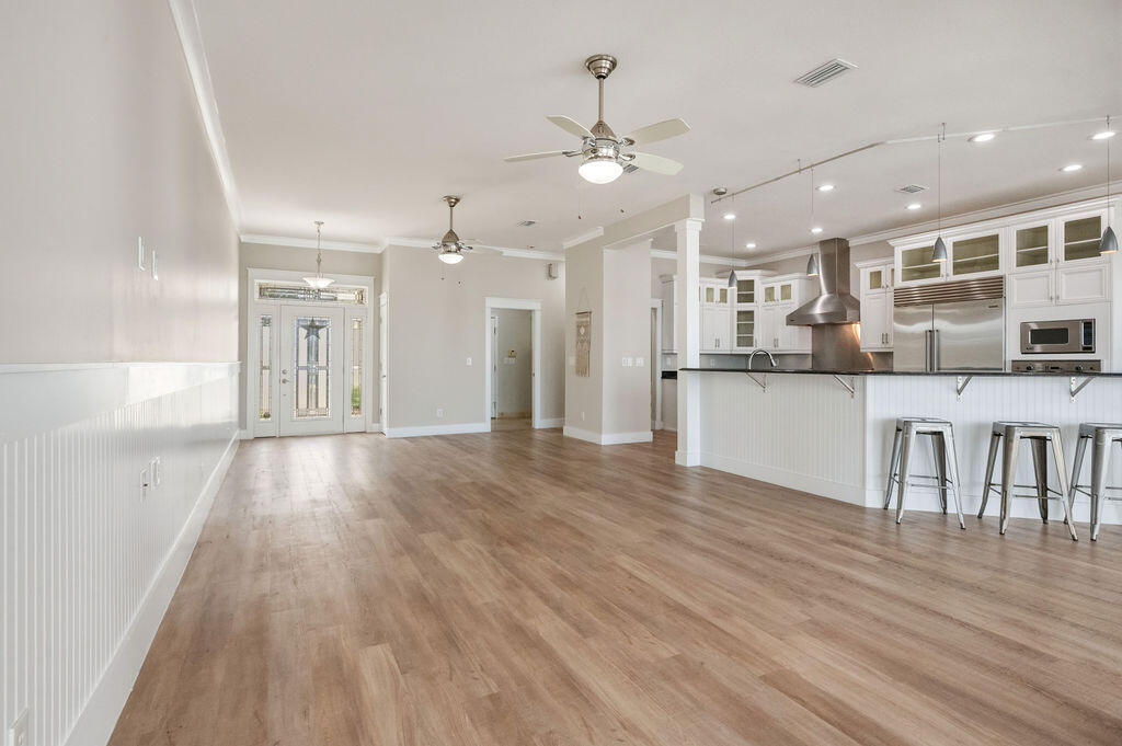 LIGHTHOUSE POINTE - Residential