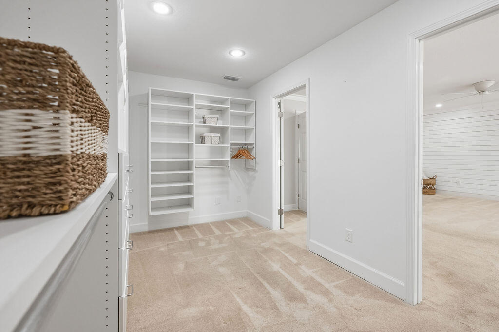 LIGHTHOUSE POINTE - Residential