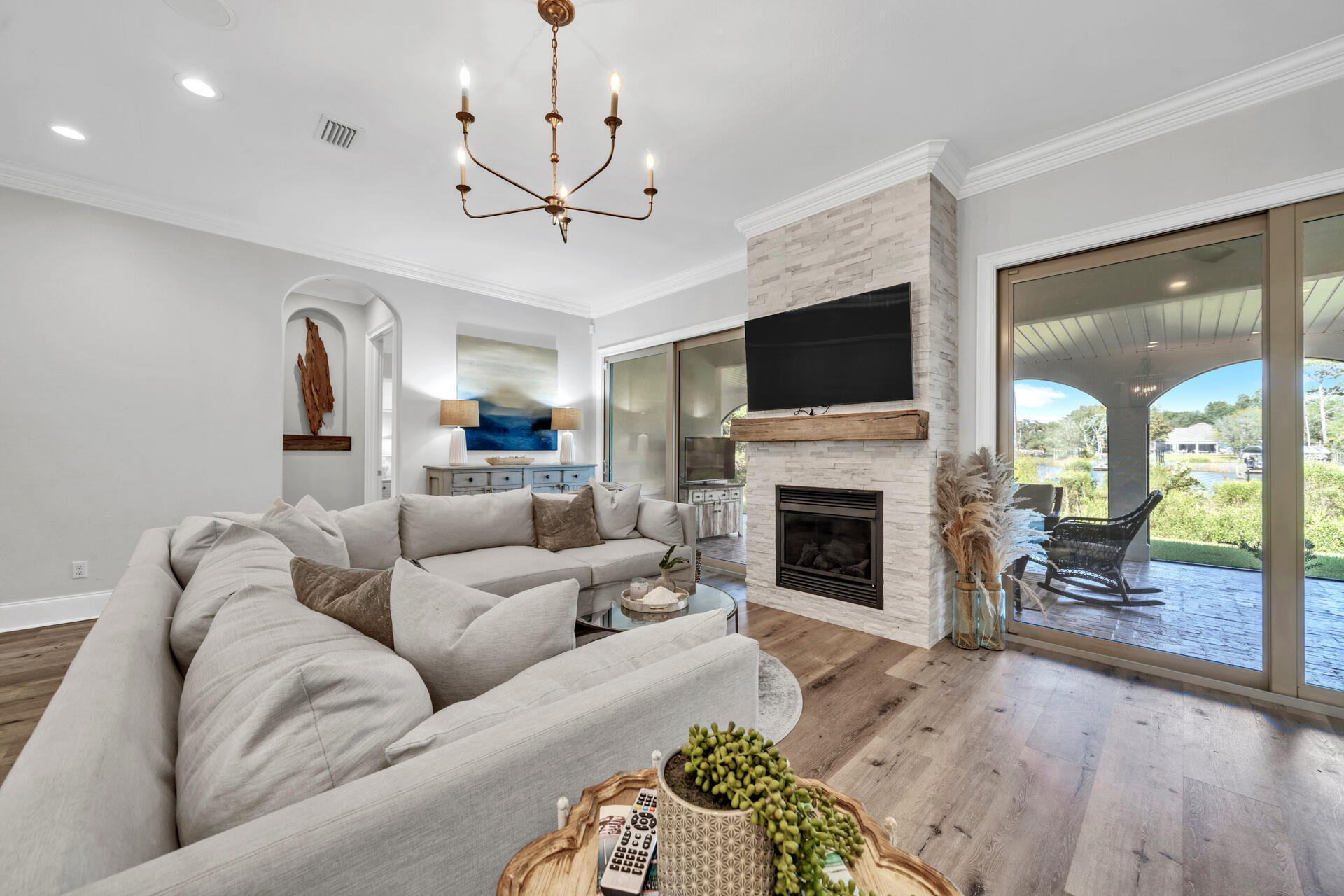 BOTANY BAYOU - Residential