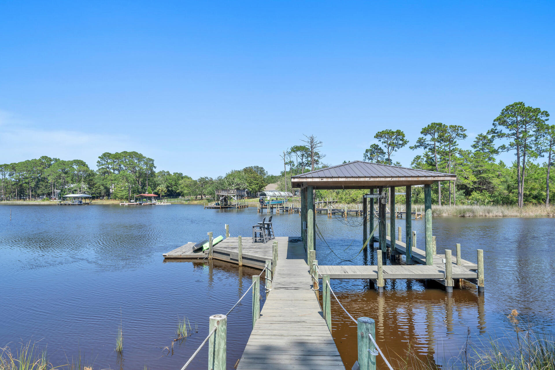 BOTANY BAYOU - Residential