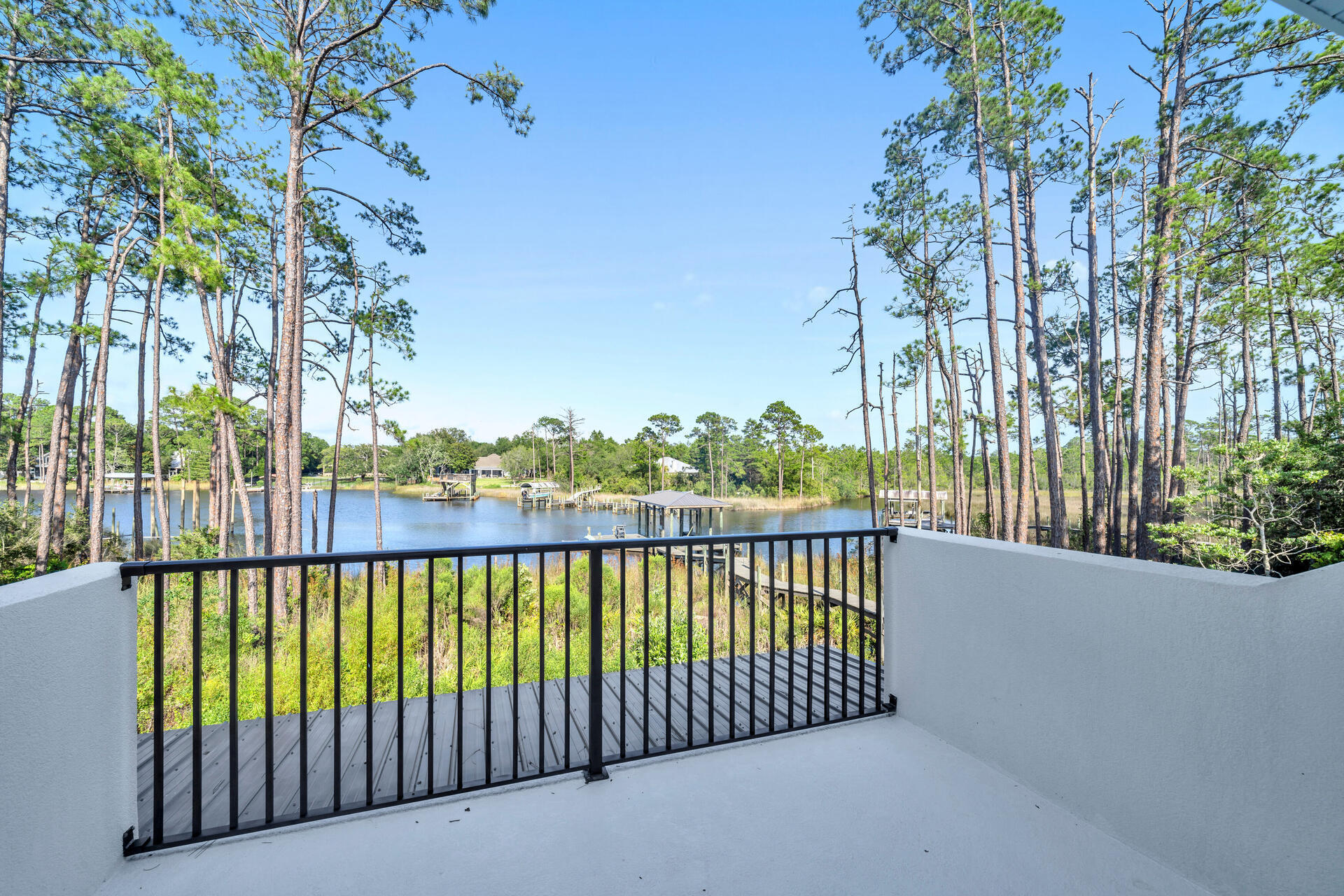 BOTANY BAYOU - Residential