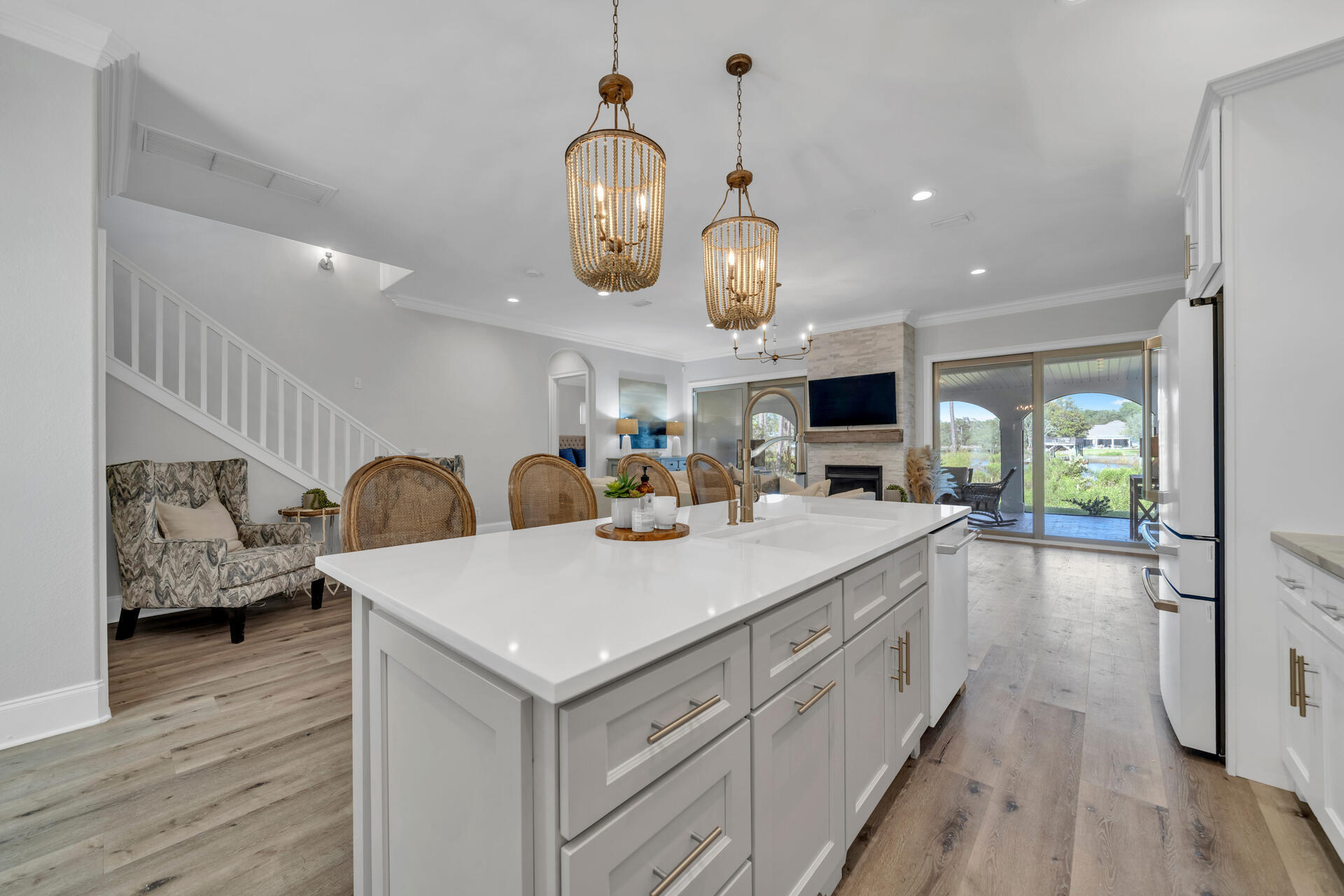 BOTANY BAYOU - Residential
