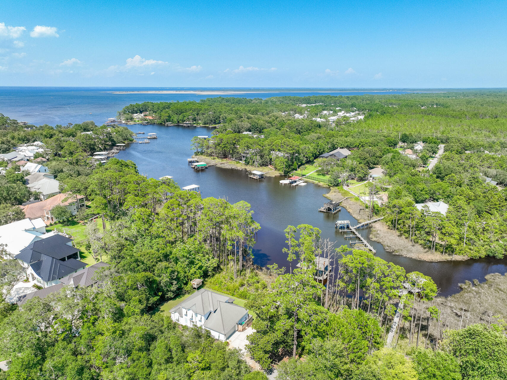 BOTANY BAYOU - Residential