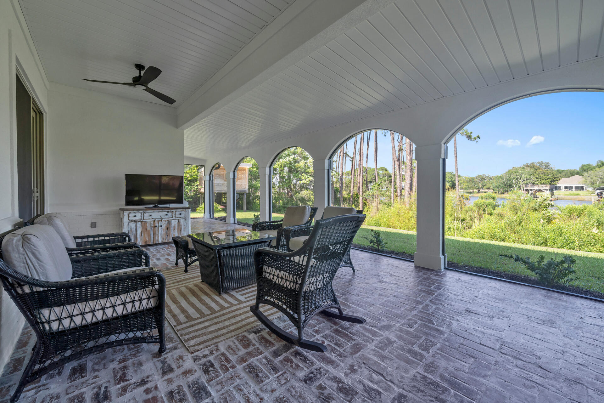 BOTANY BAYOU - Residential