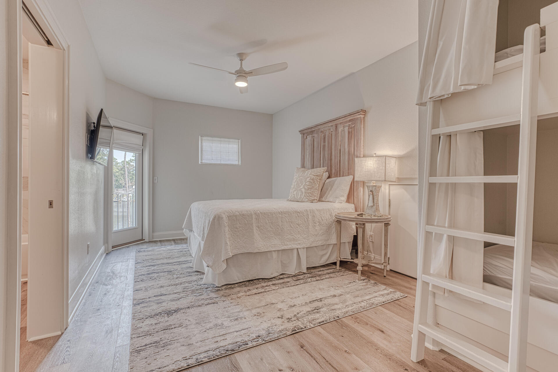 BOTANY BAYOU - Residential