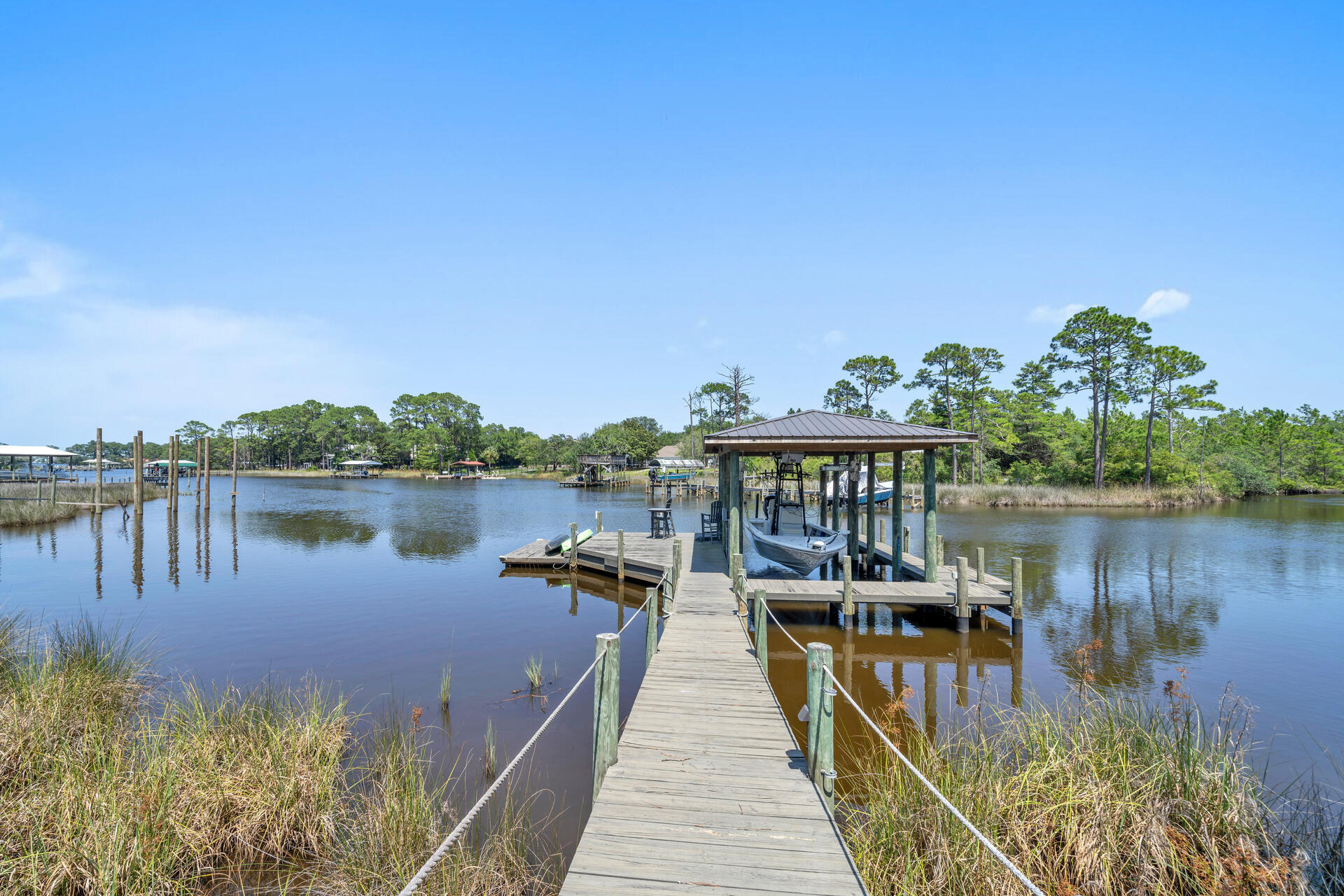 BOTANY BAYOU - Residential