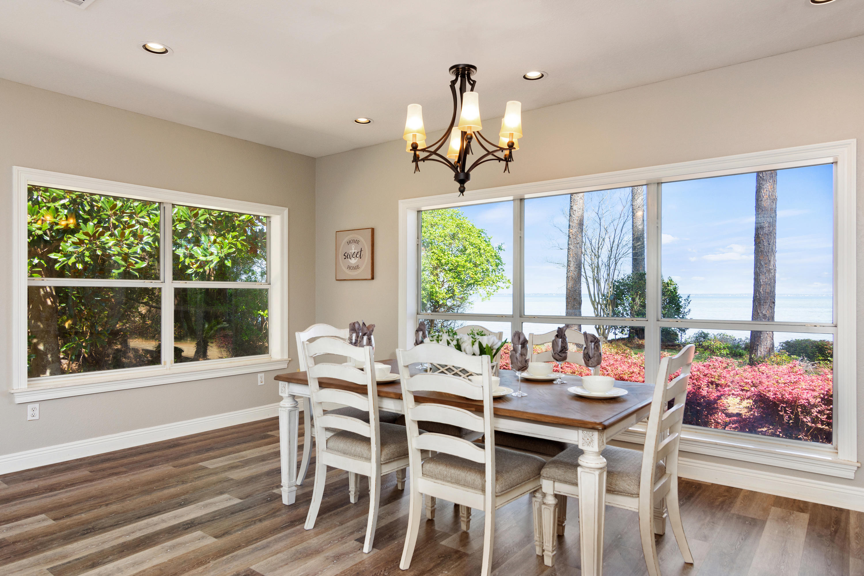 HOLIDAY SHORES ESTATES - Residential