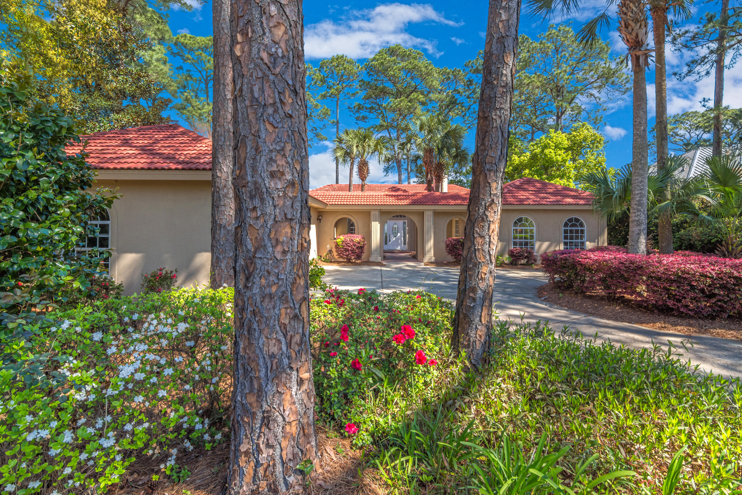 HOLIDAY SHORES ESTATES - Residential