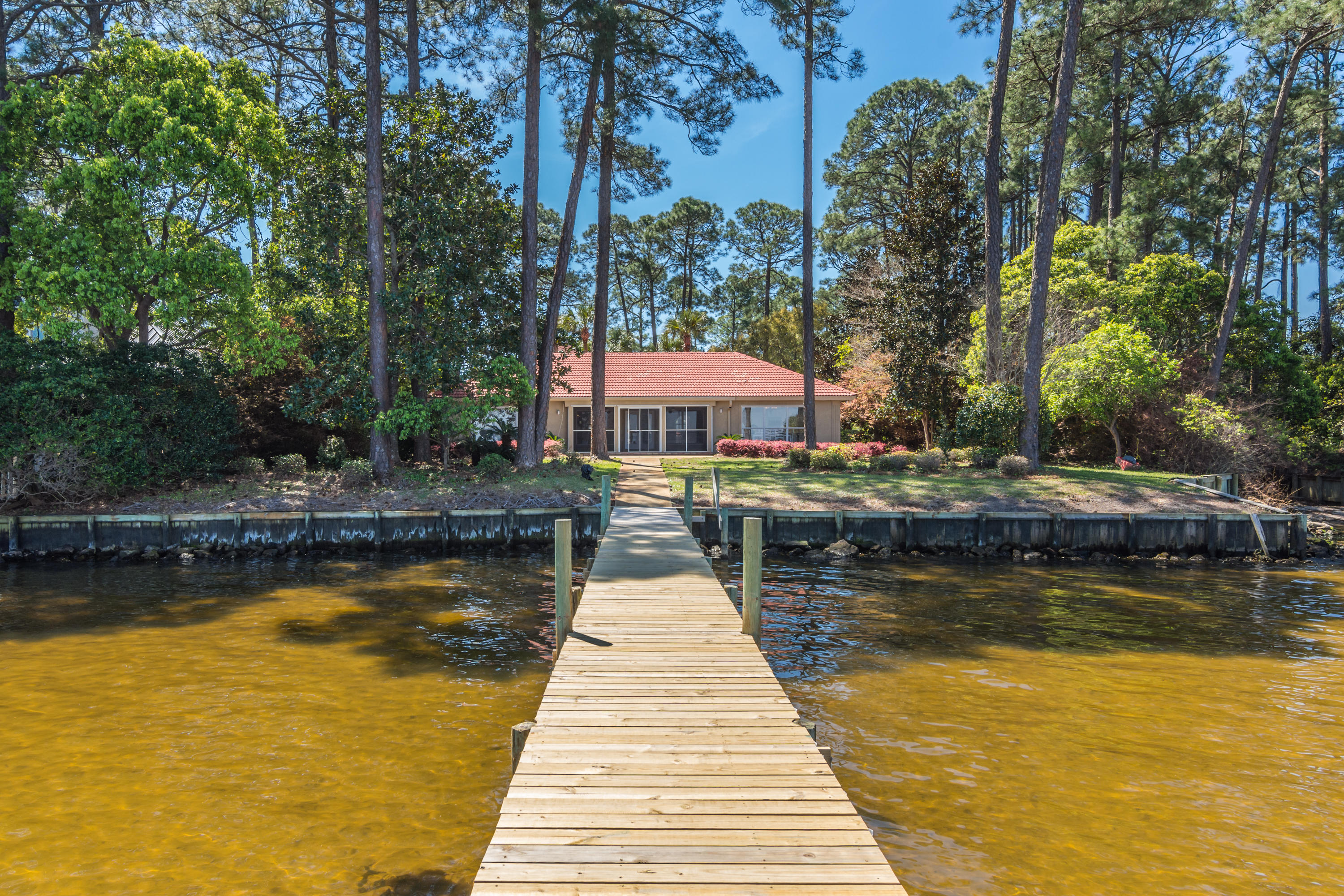 HOLIDAY SHORES ESTATES - Residential