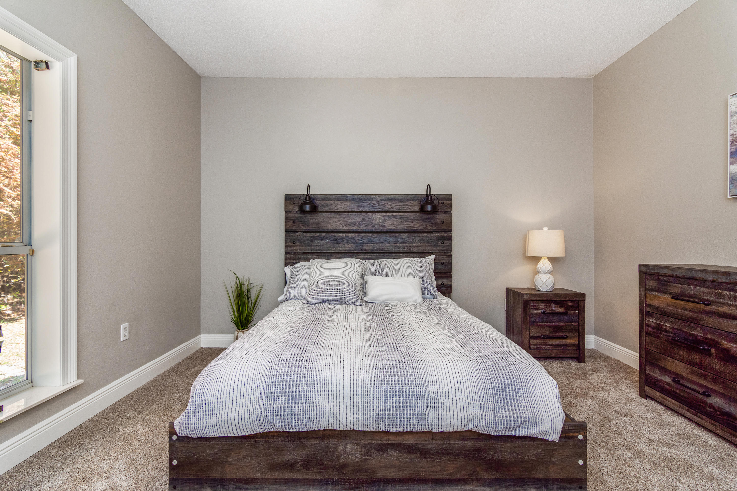 HOLIDAY SHORES ESTATES - Residential