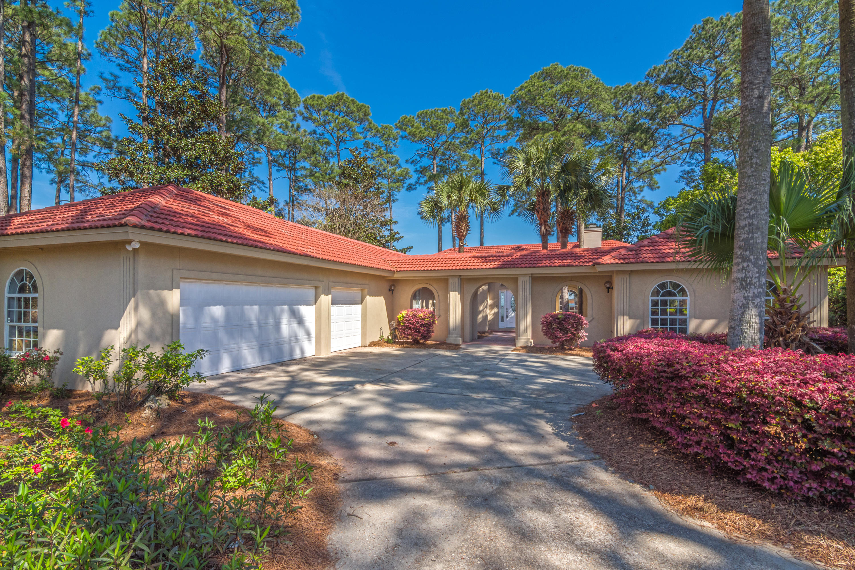 HOLIDAY SHORES ESTATES - Residential