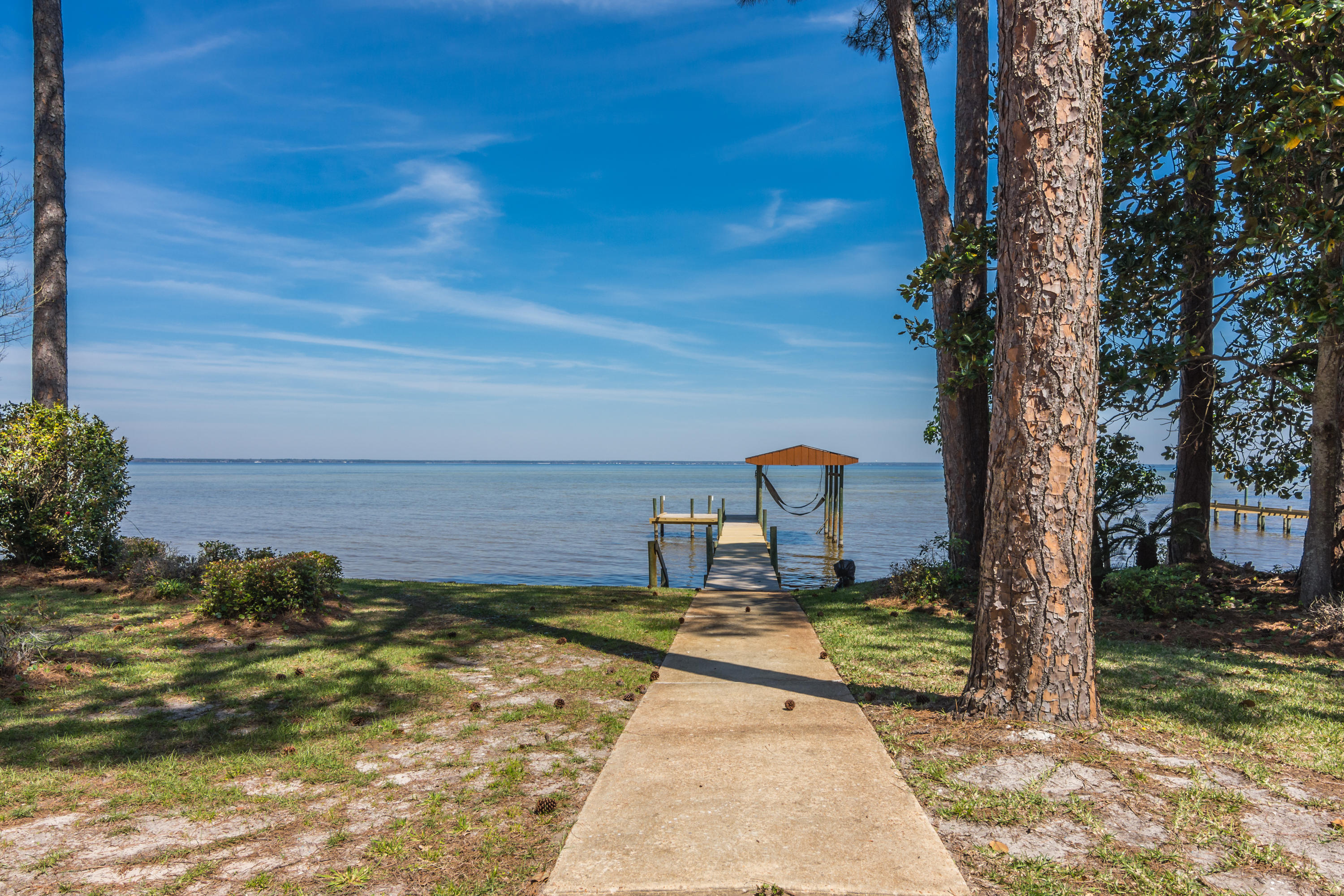 HOLIDAY SHORES ESTATES - Residential