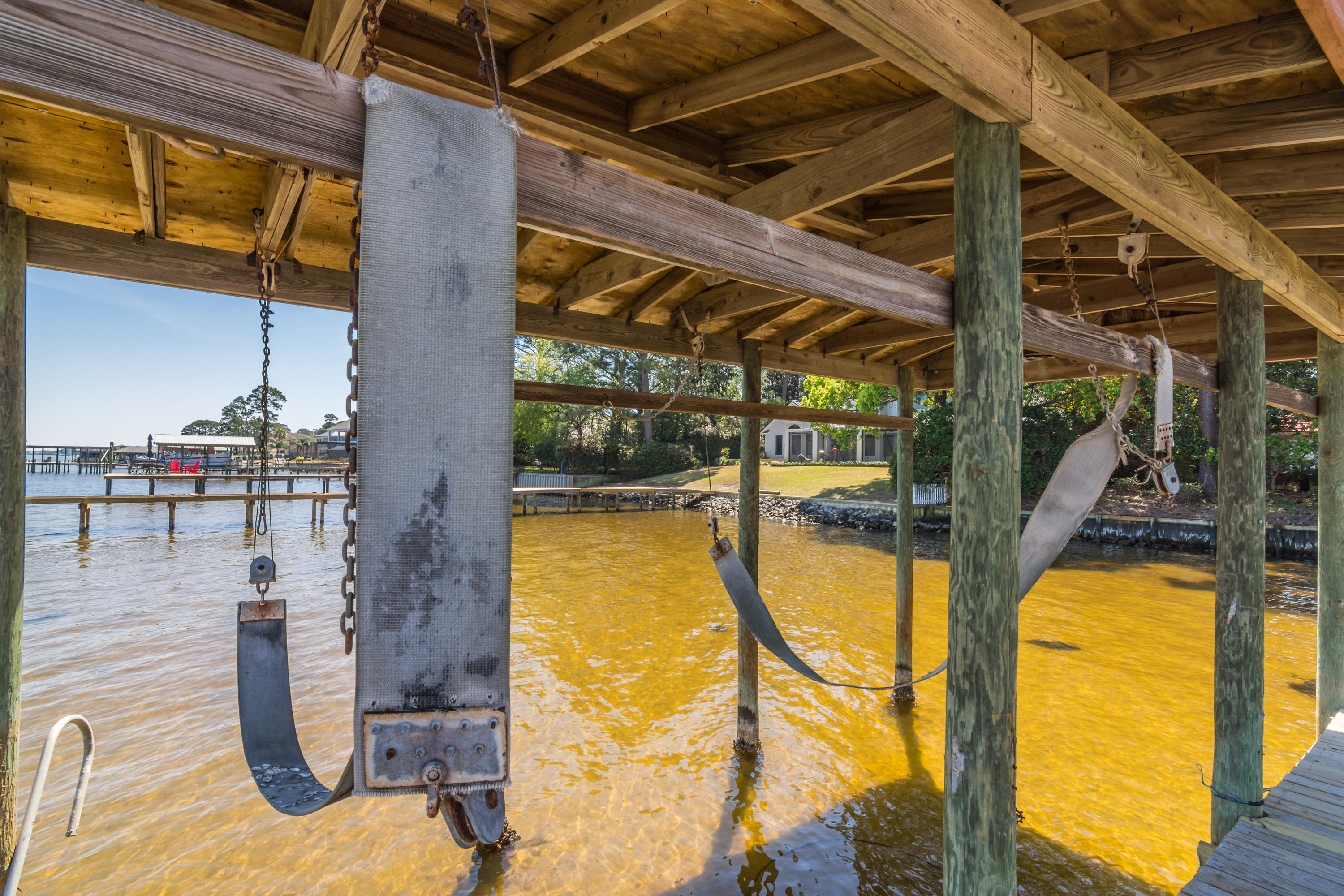 HOLIDAY SHORES ESTATES - Residential