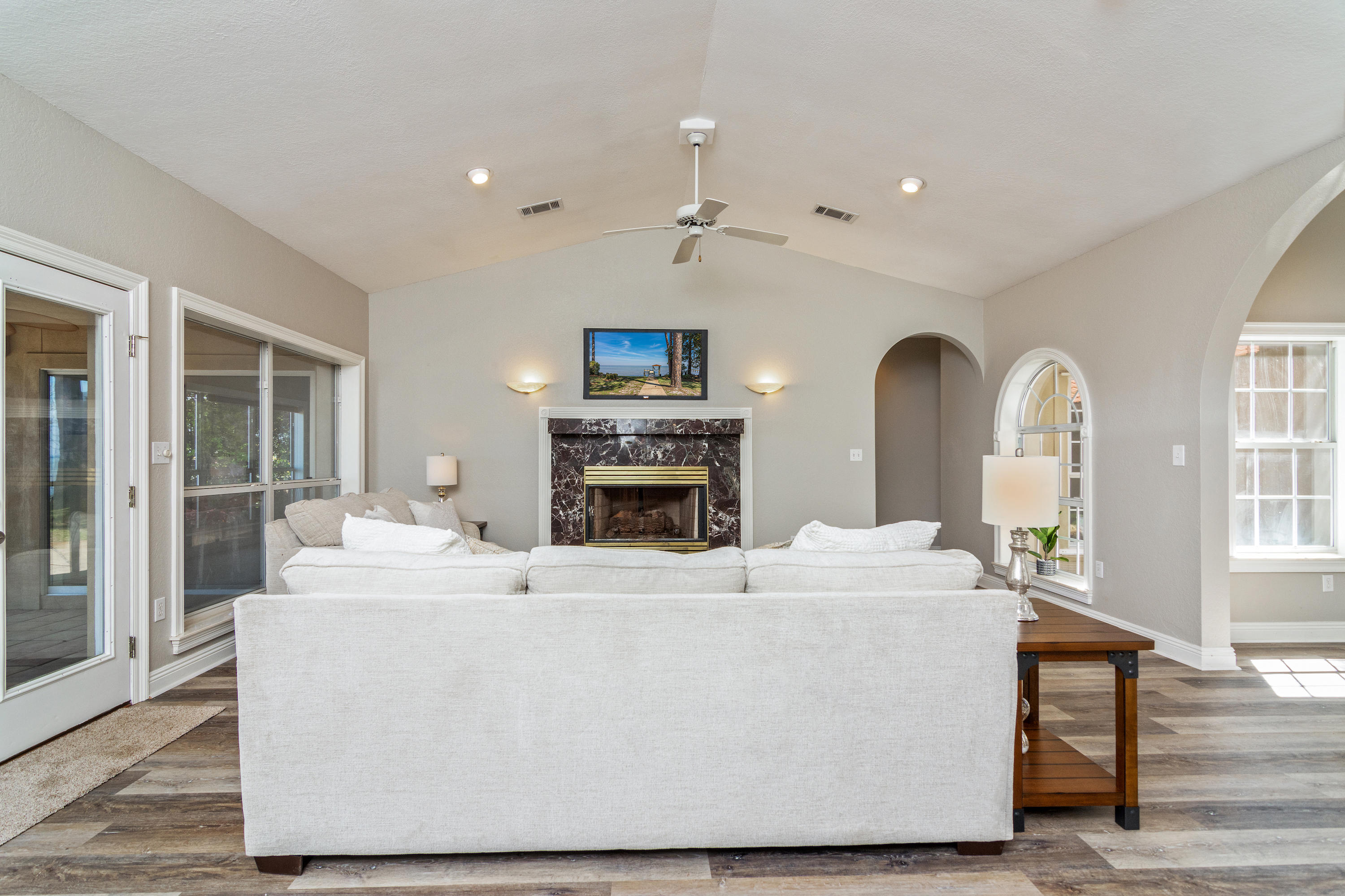 HOLIDAY SHORES ESTATES - Residential