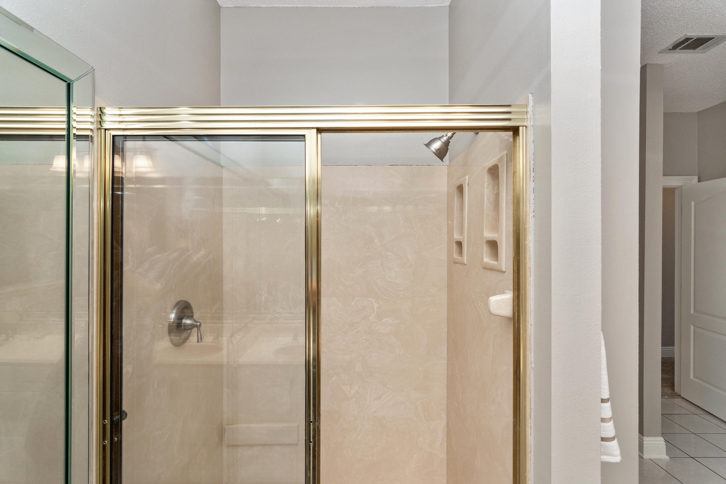 HOLIDAY SHORES ESTATES - Residential