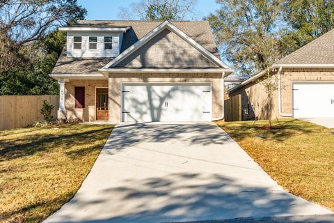 A home in Niceville