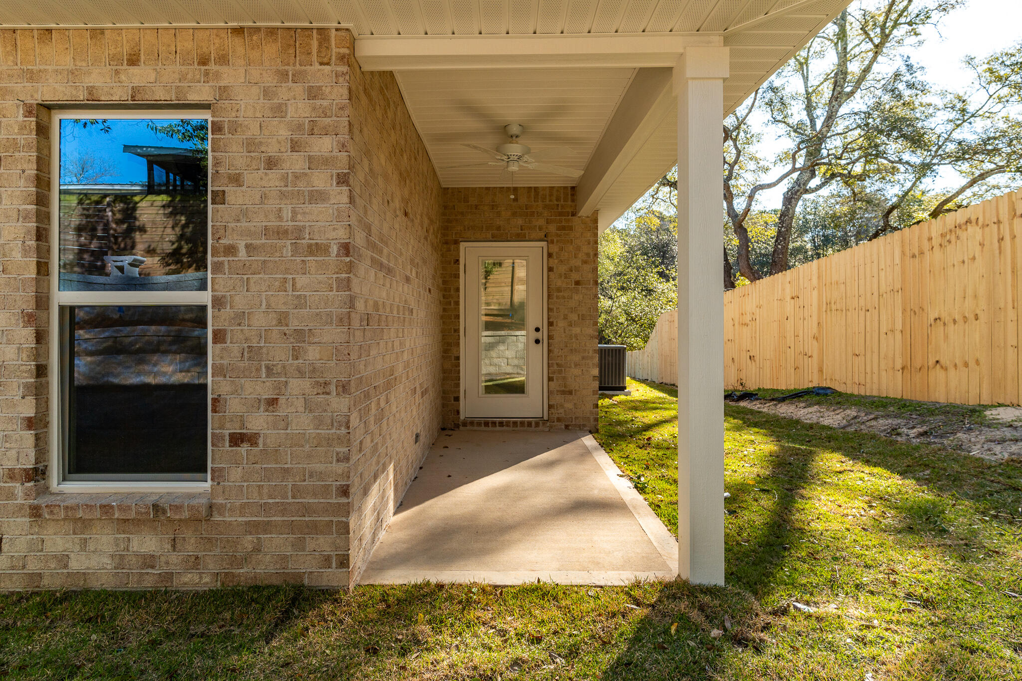 Cedar Ave - Residential
