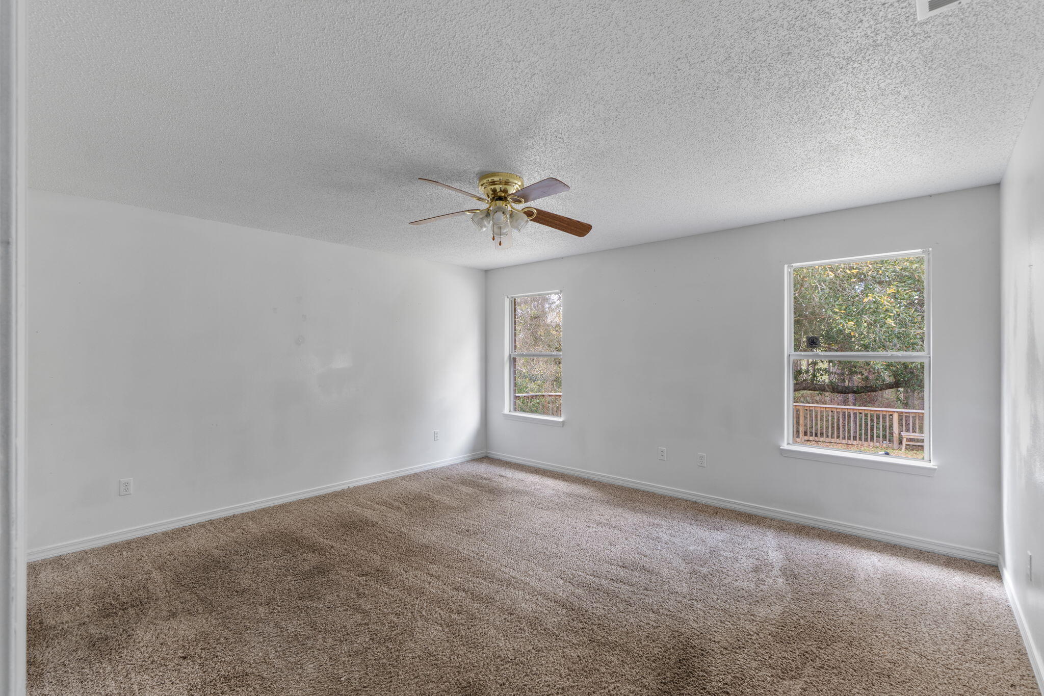 WESTVIEW ESTATES - Residential